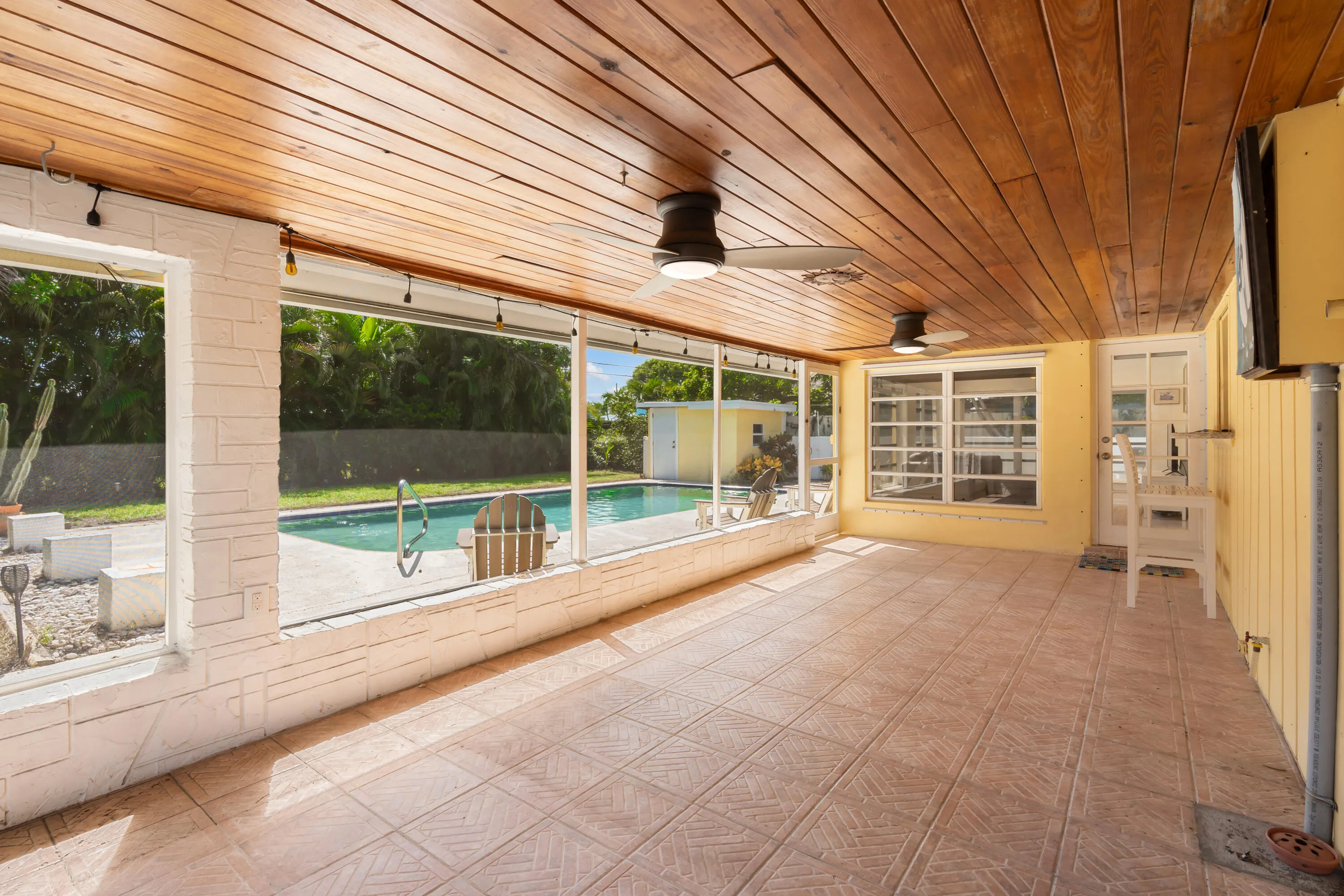 214 NE 28TH Road