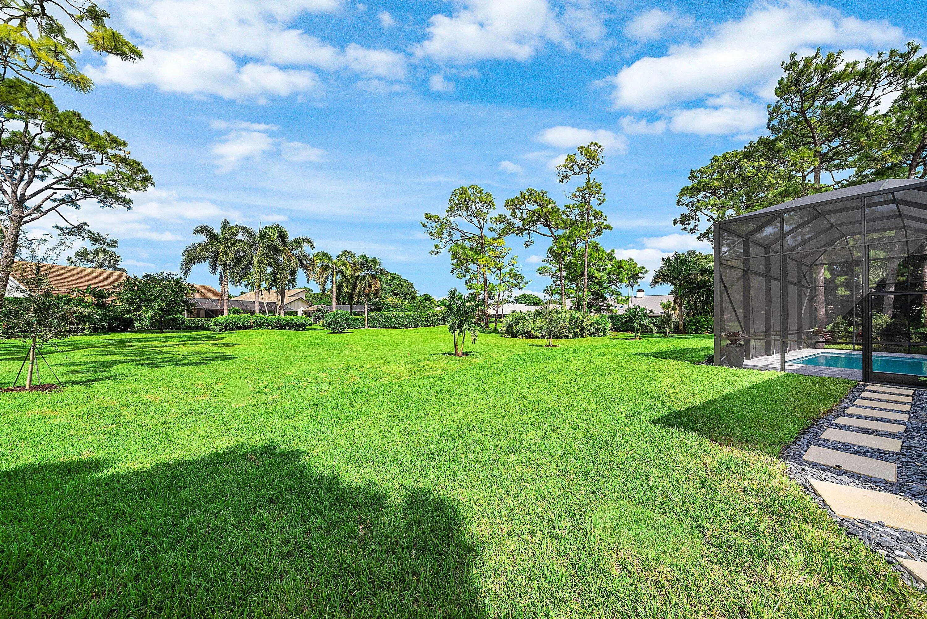 6339 WOODTHRUSH Court