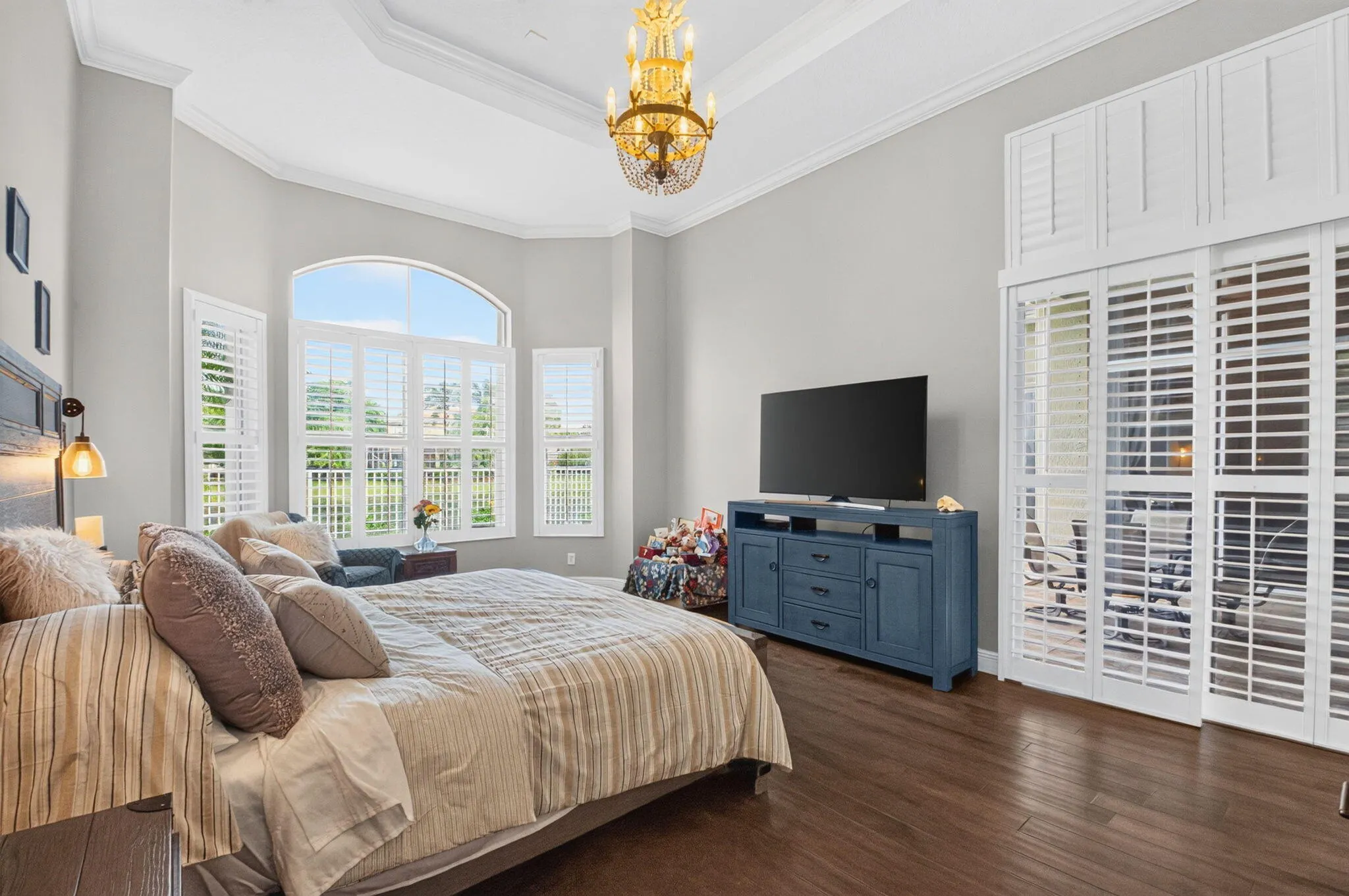 6634 Houlton Circle