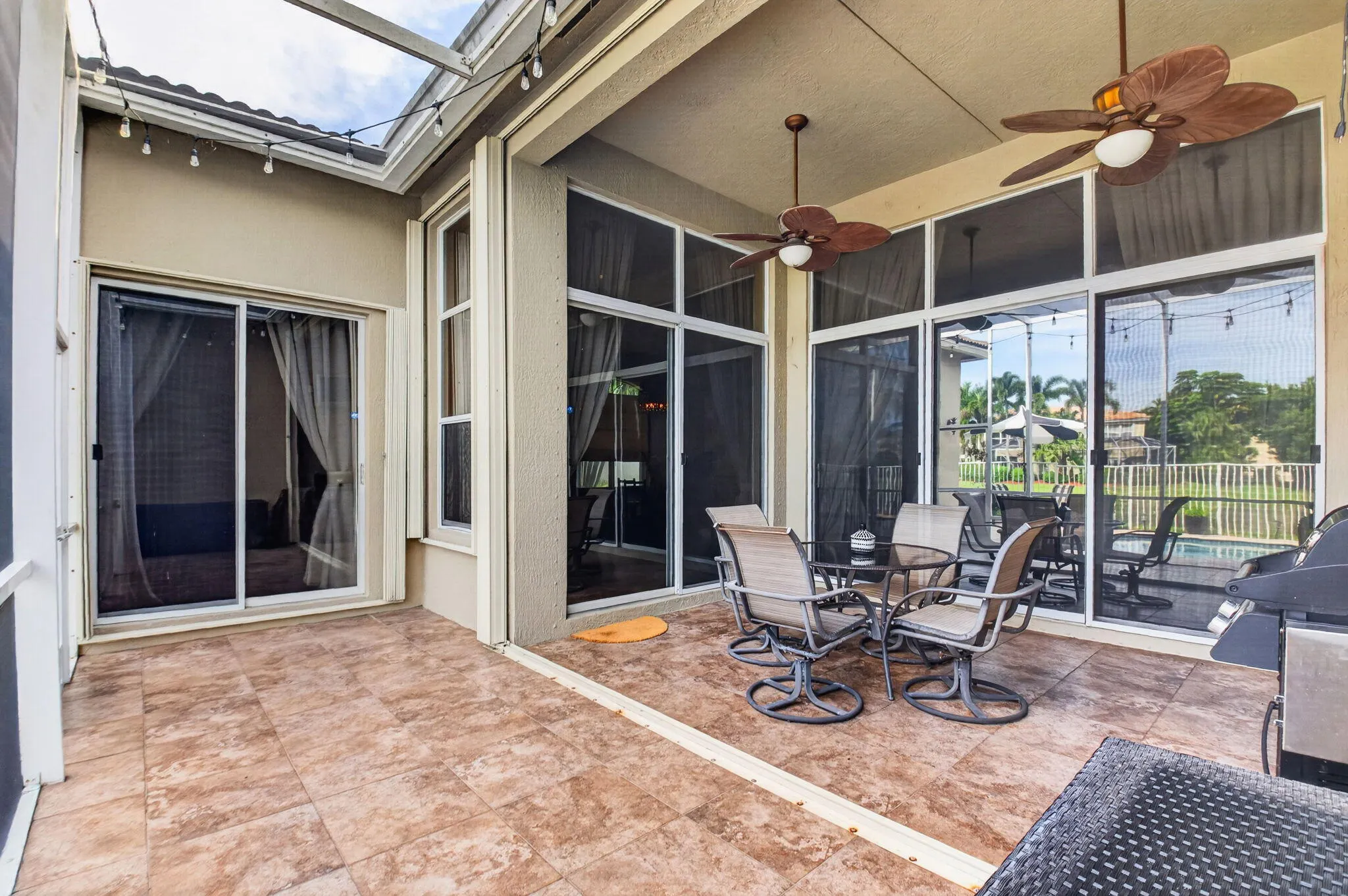 6634 Houlton Circle