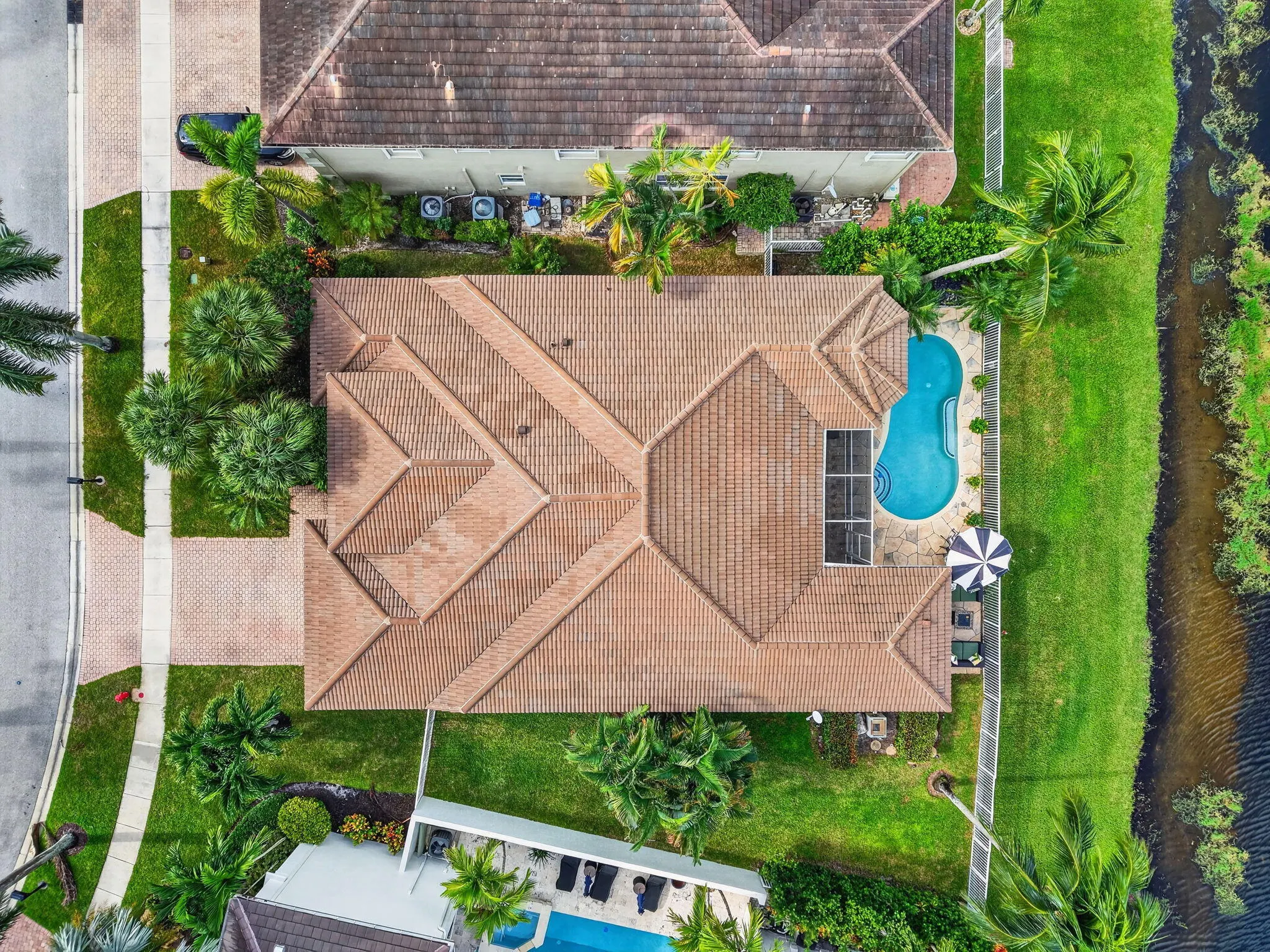 6634 Houlton Circle