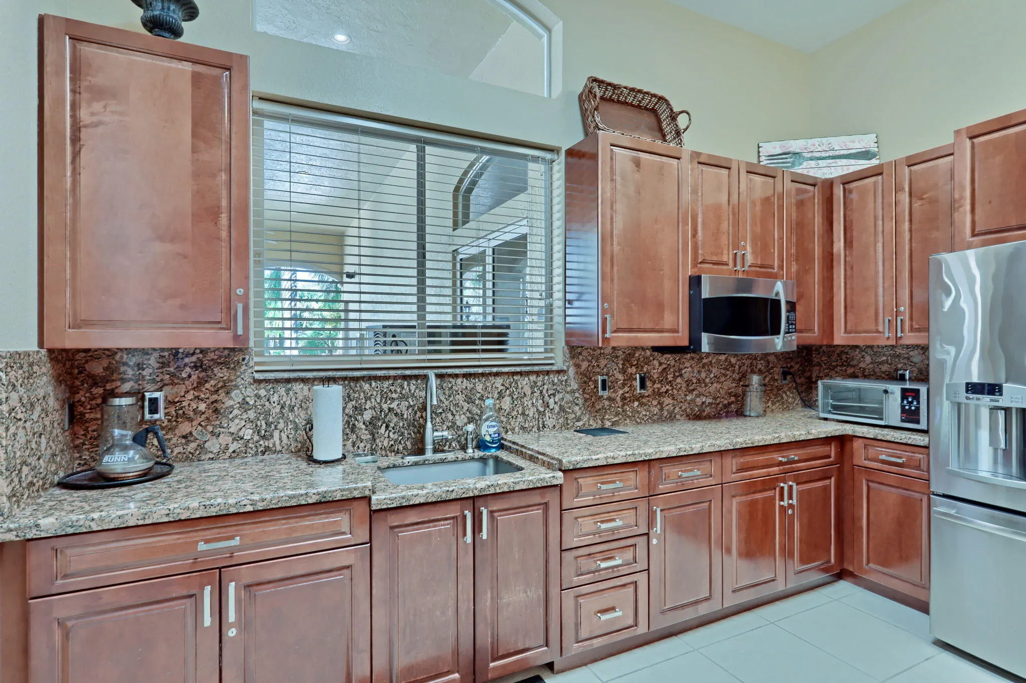 6634 Houlton Circle