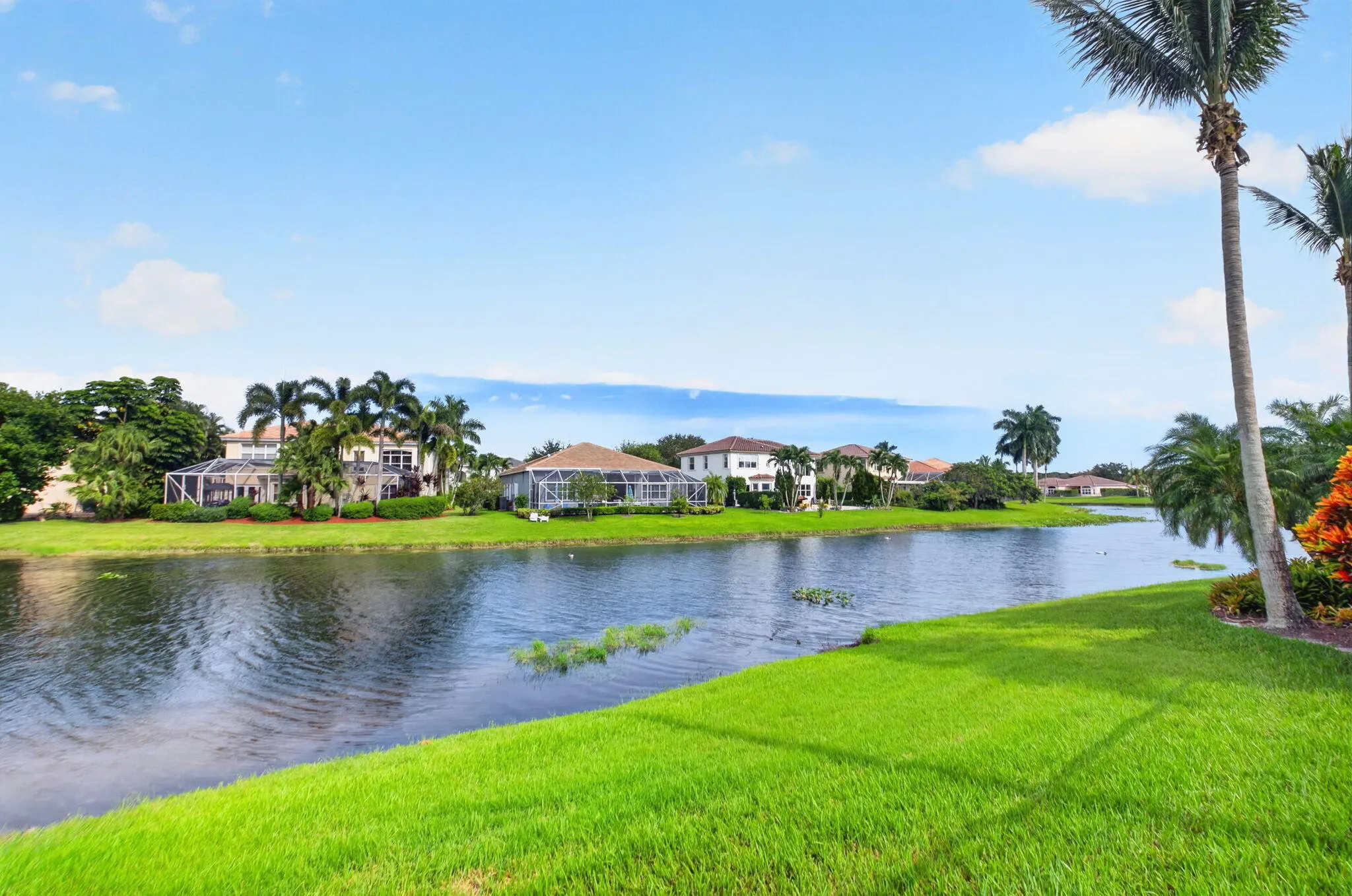 6634 Houlton Circle