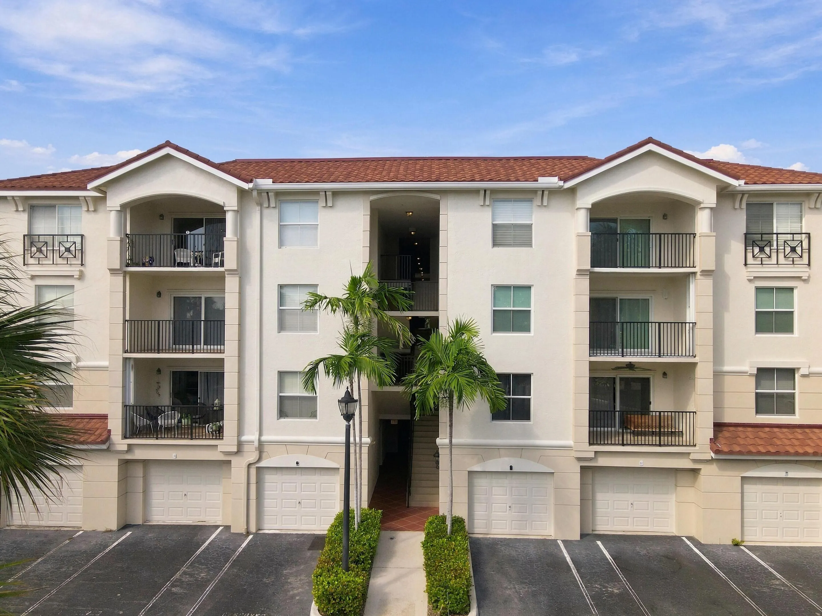 1307 TUSCANY Way