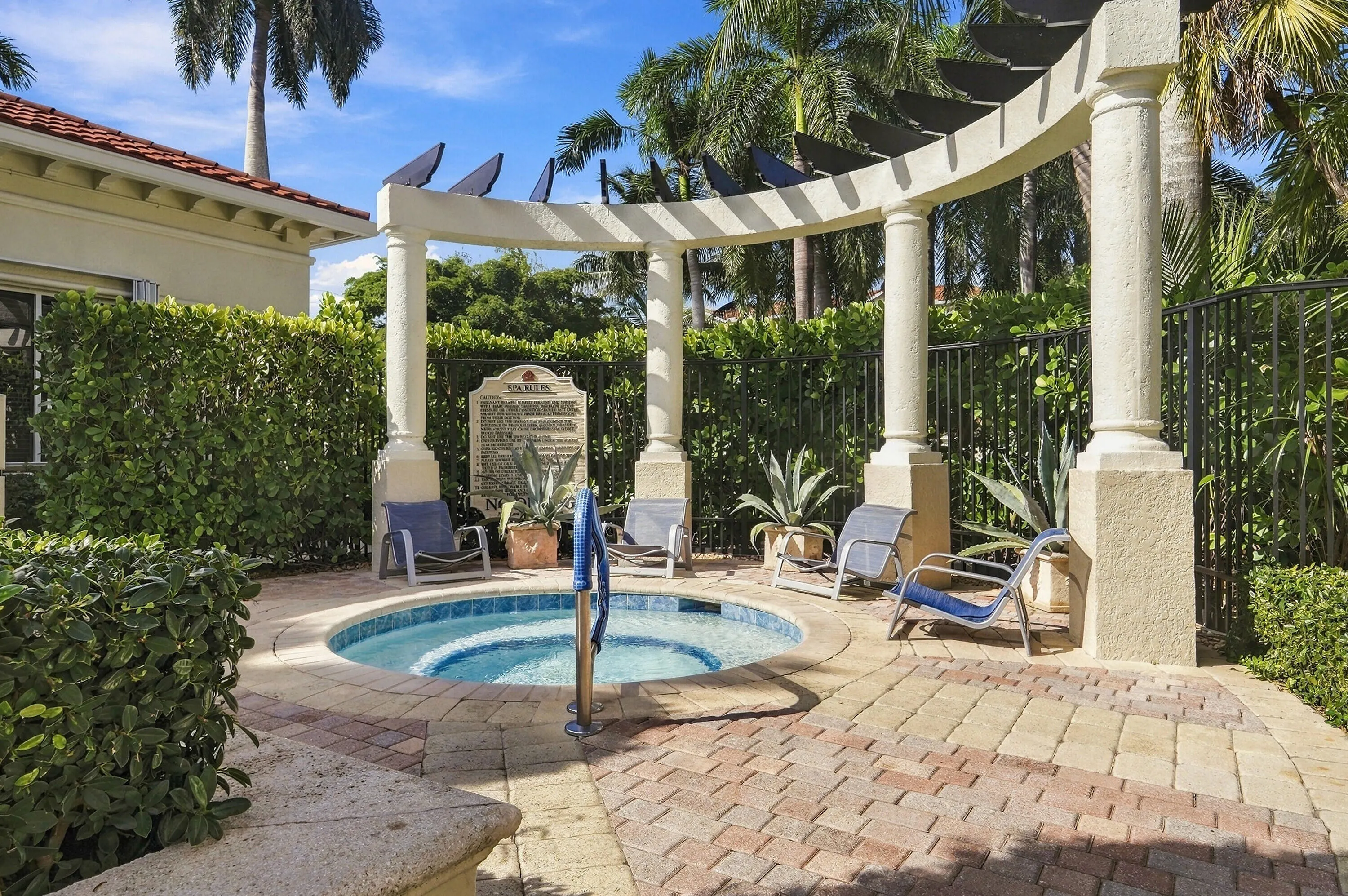 1307 TUSCANY Way