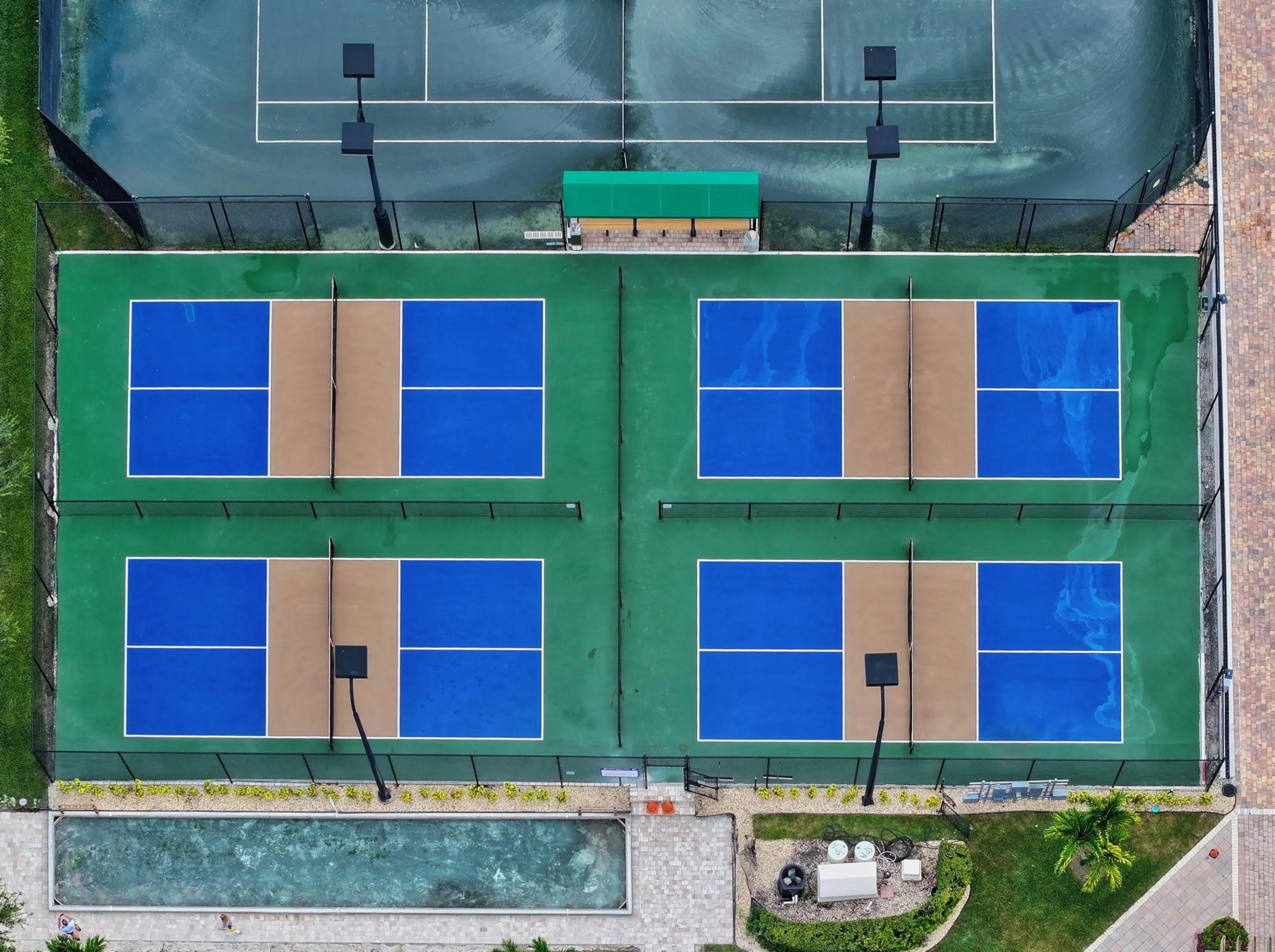 13884 VIA NIDIA