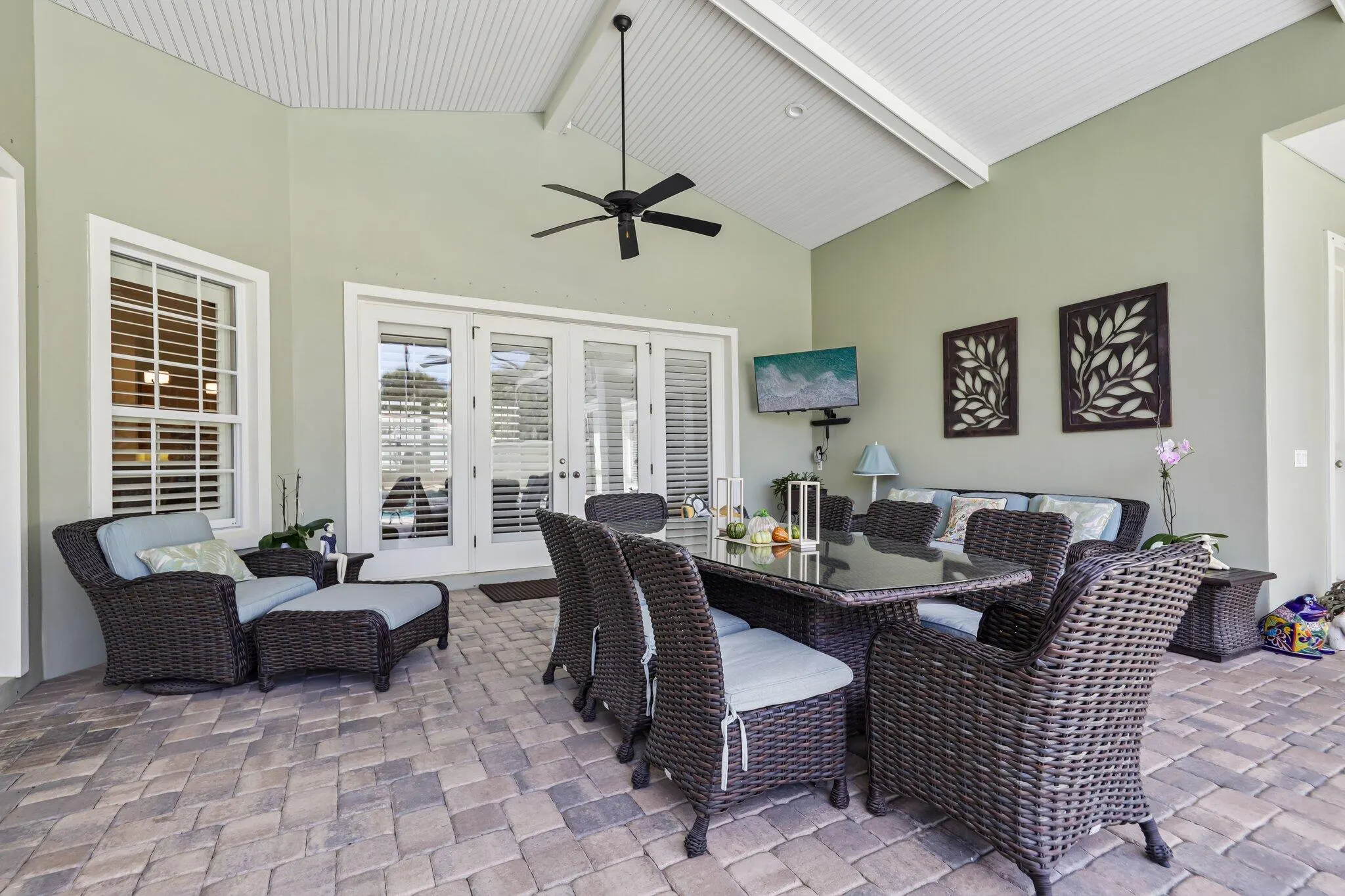 1110 CAROLINA Circle SW