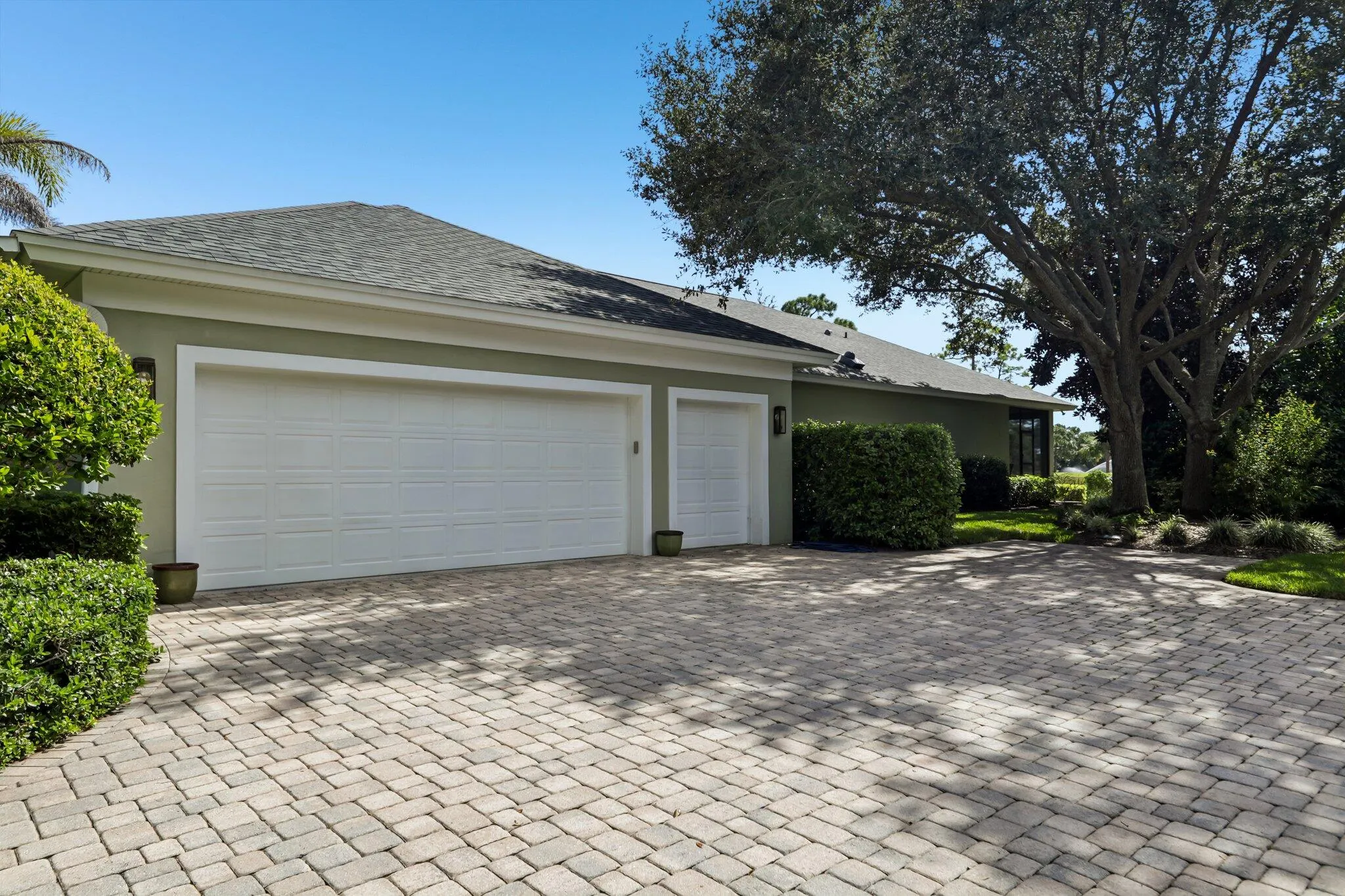 1110 CAROLINA Circle SW