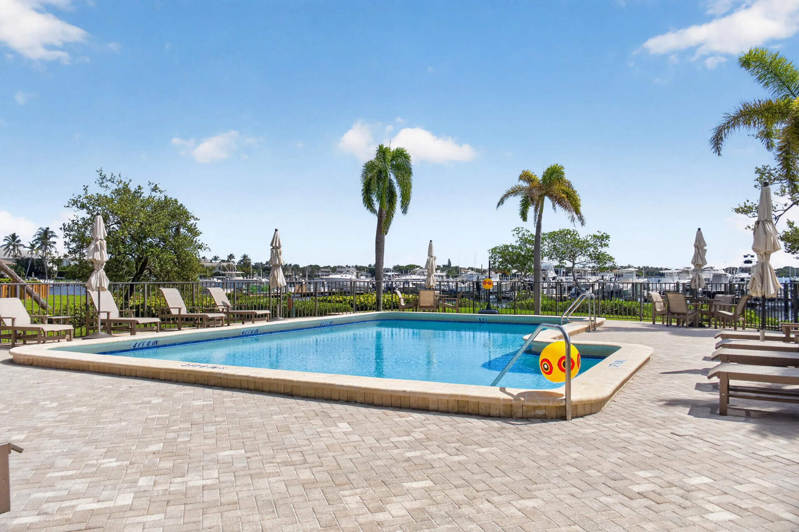 11370 Twelve Oaks Way #111