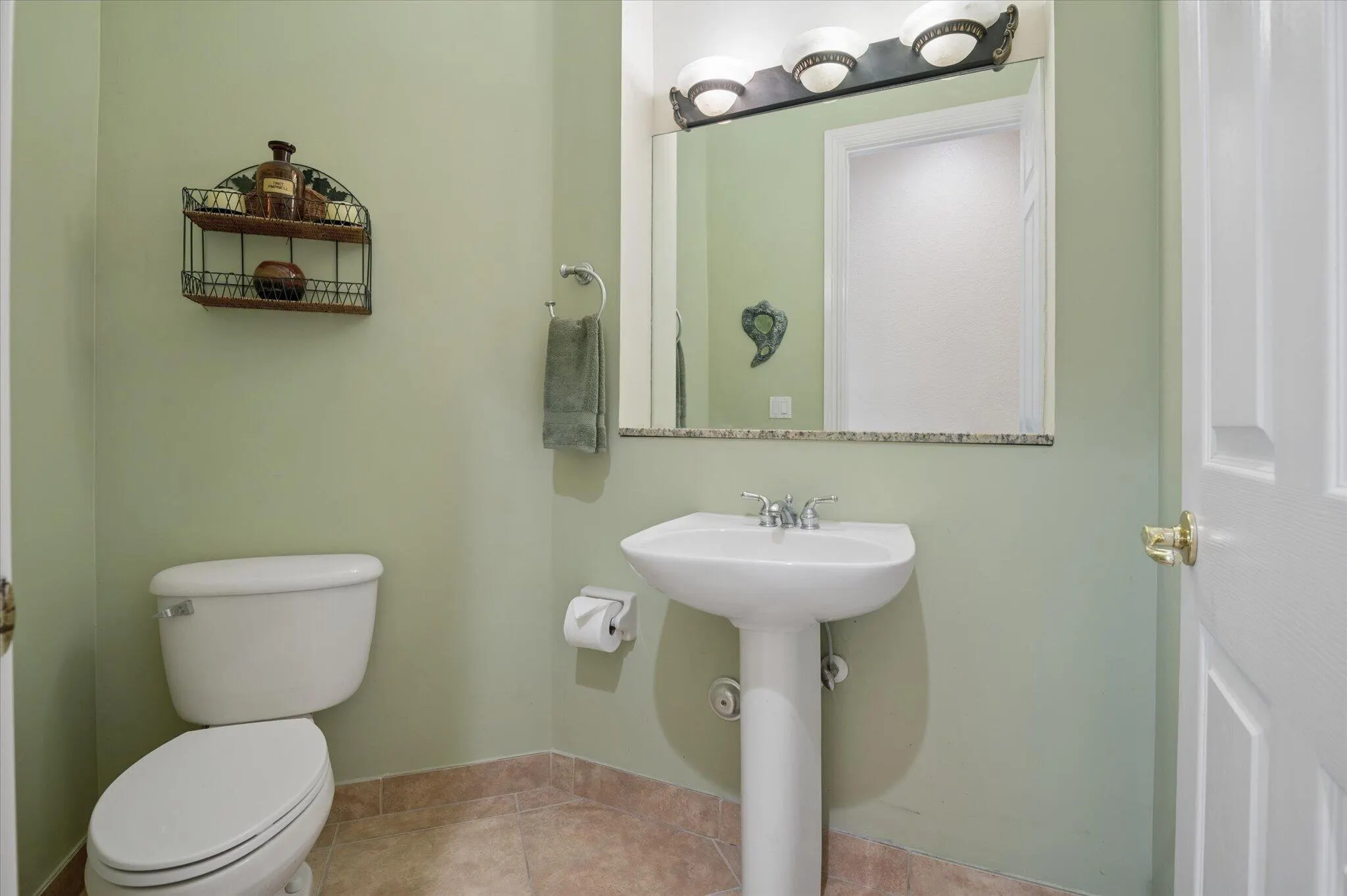 10888 NW 67TH Place