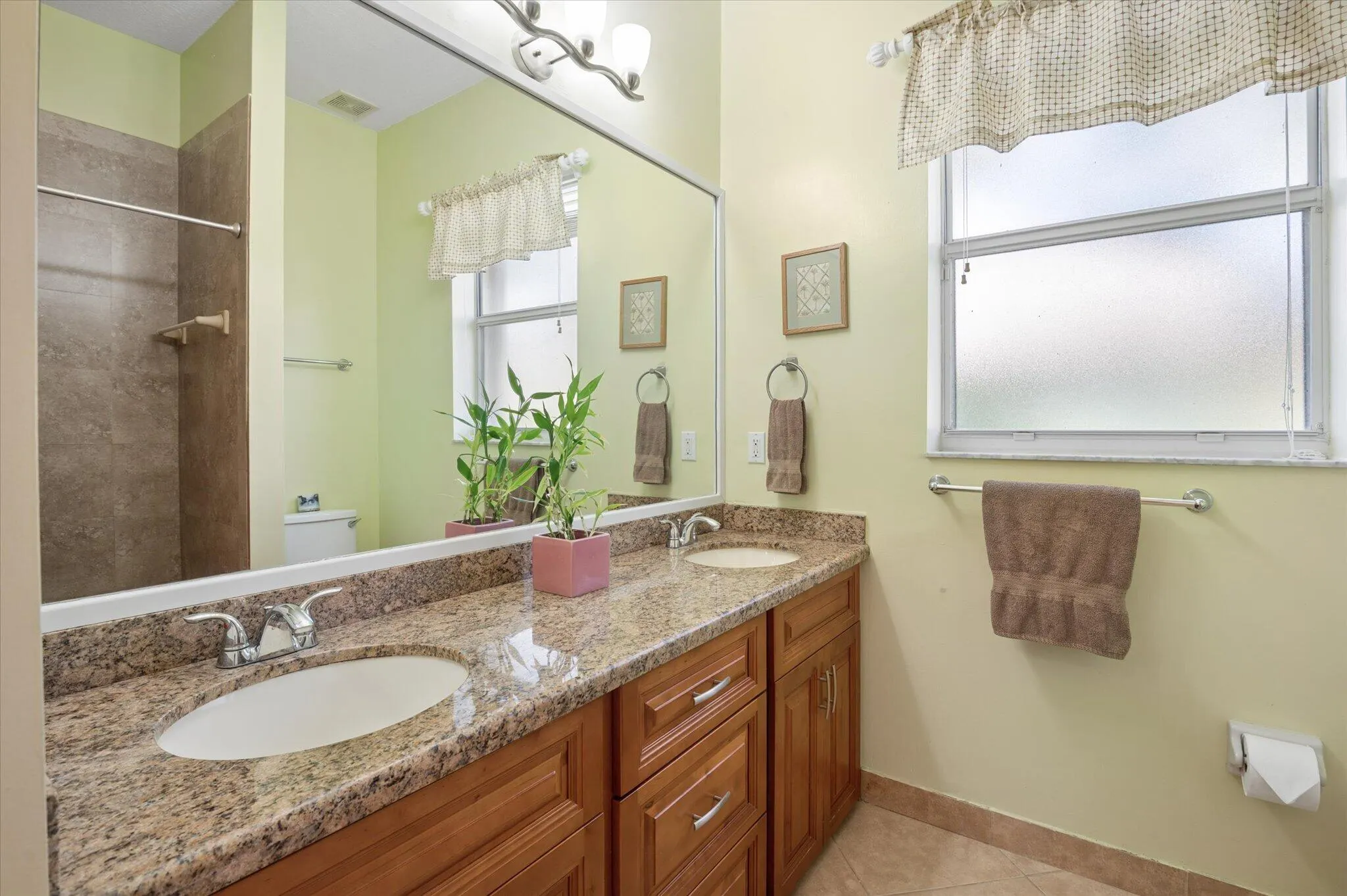 10888 NW 67TH Place
