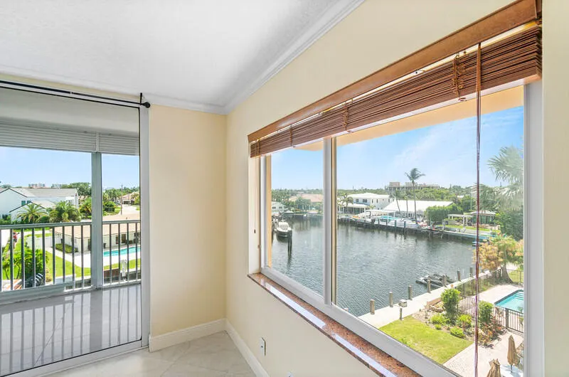 750 NE SPANISH RIVER #4100