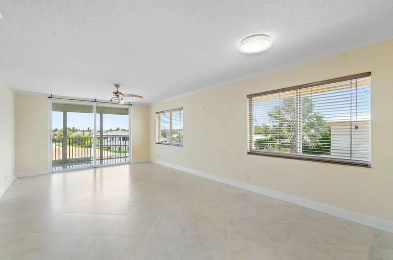 750 NE SPANISH RIVER #4100