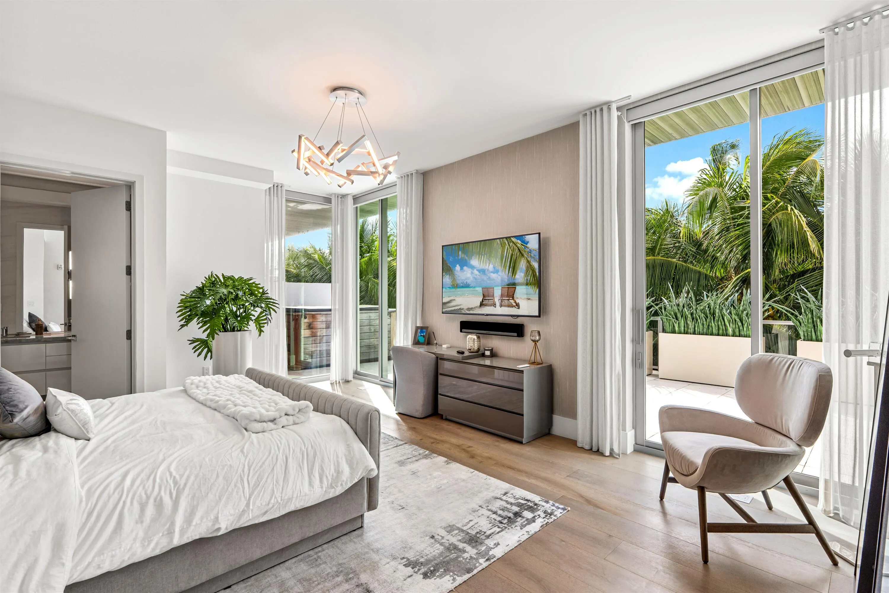 1625 S OCEAN Boulevard #11