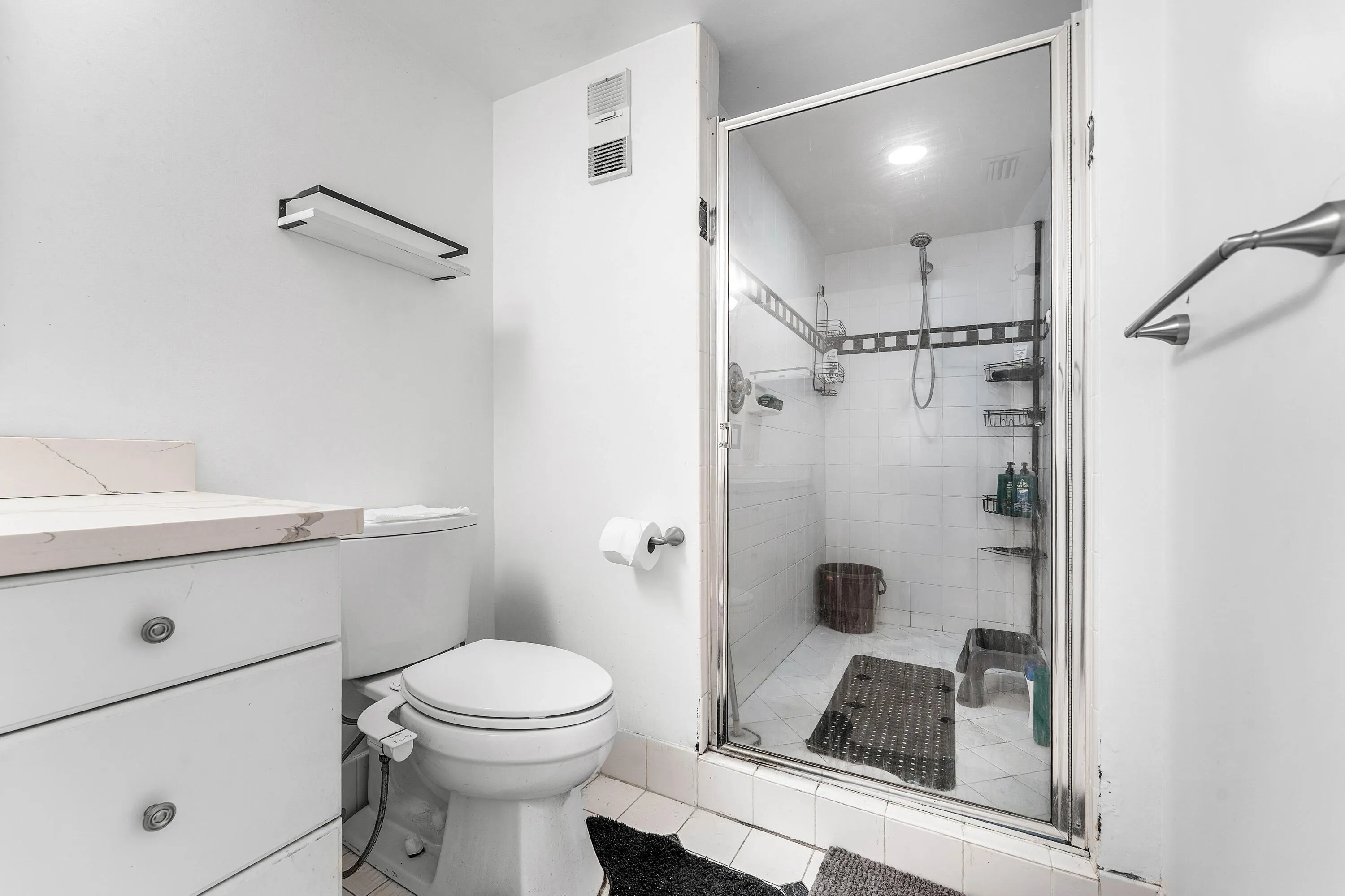 2205 S CYPRESS BEND Drive #302