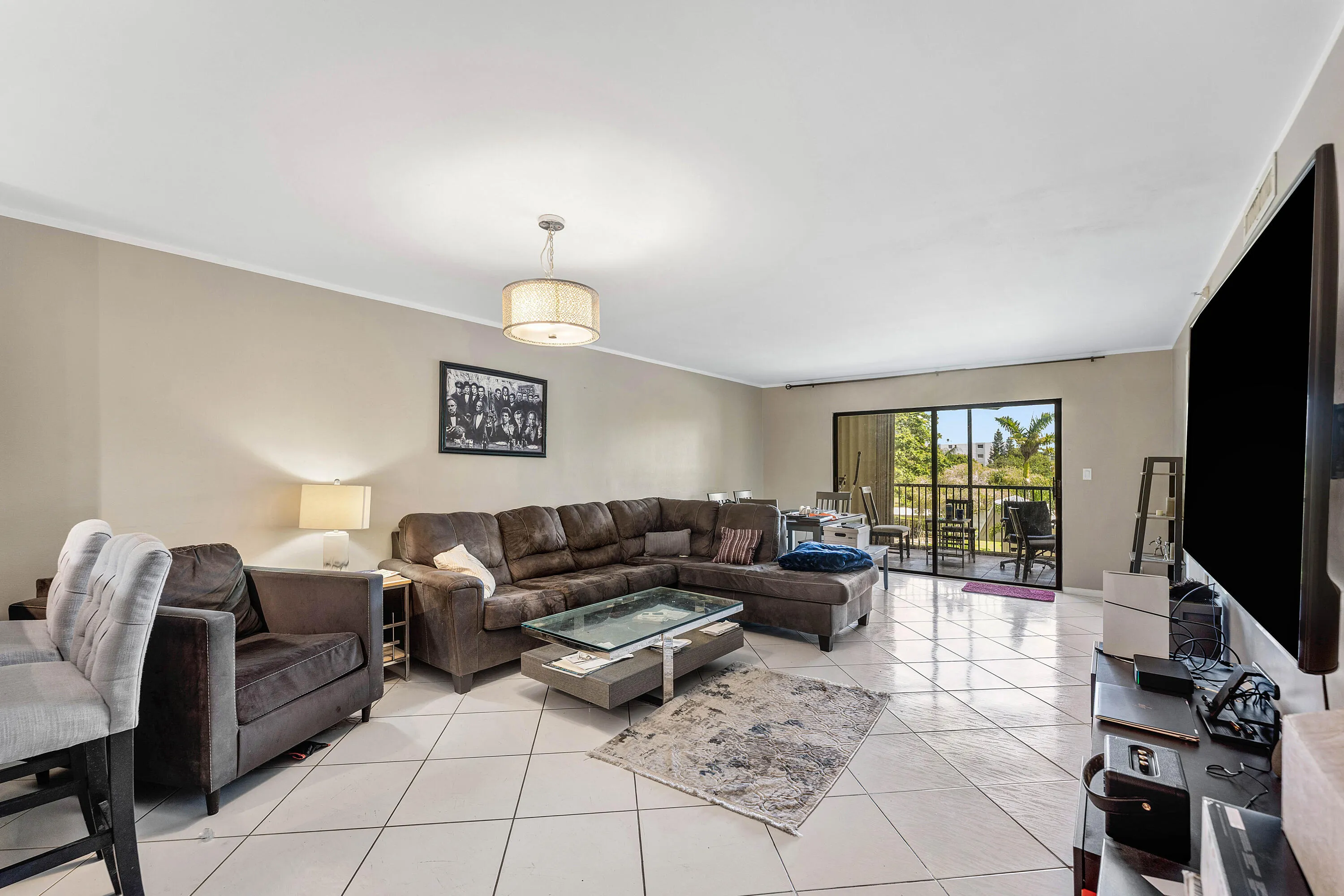 2205 S CYPRESS BEND Drive #302