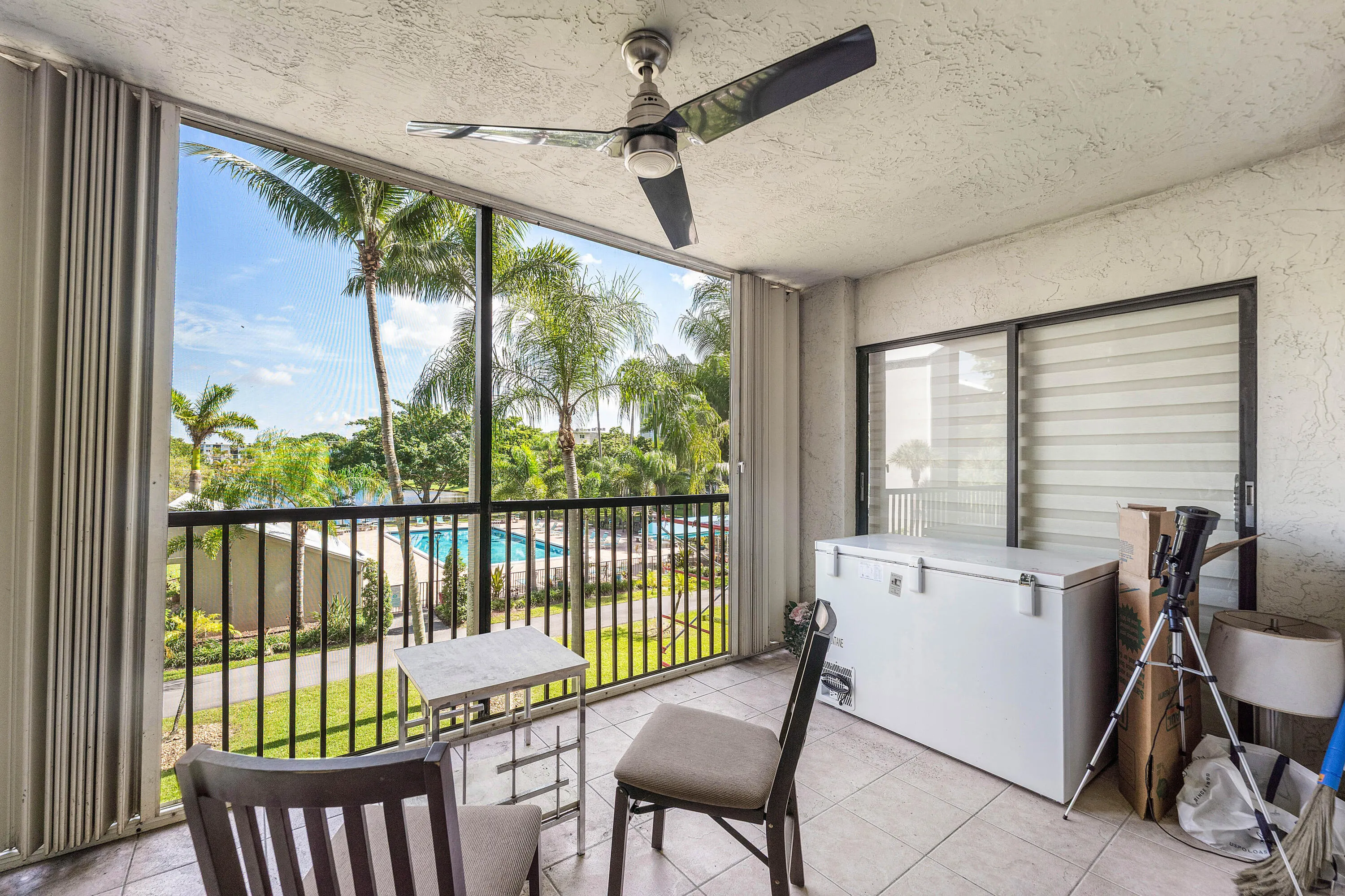 2205 S CYPRESS BEND Drive #302