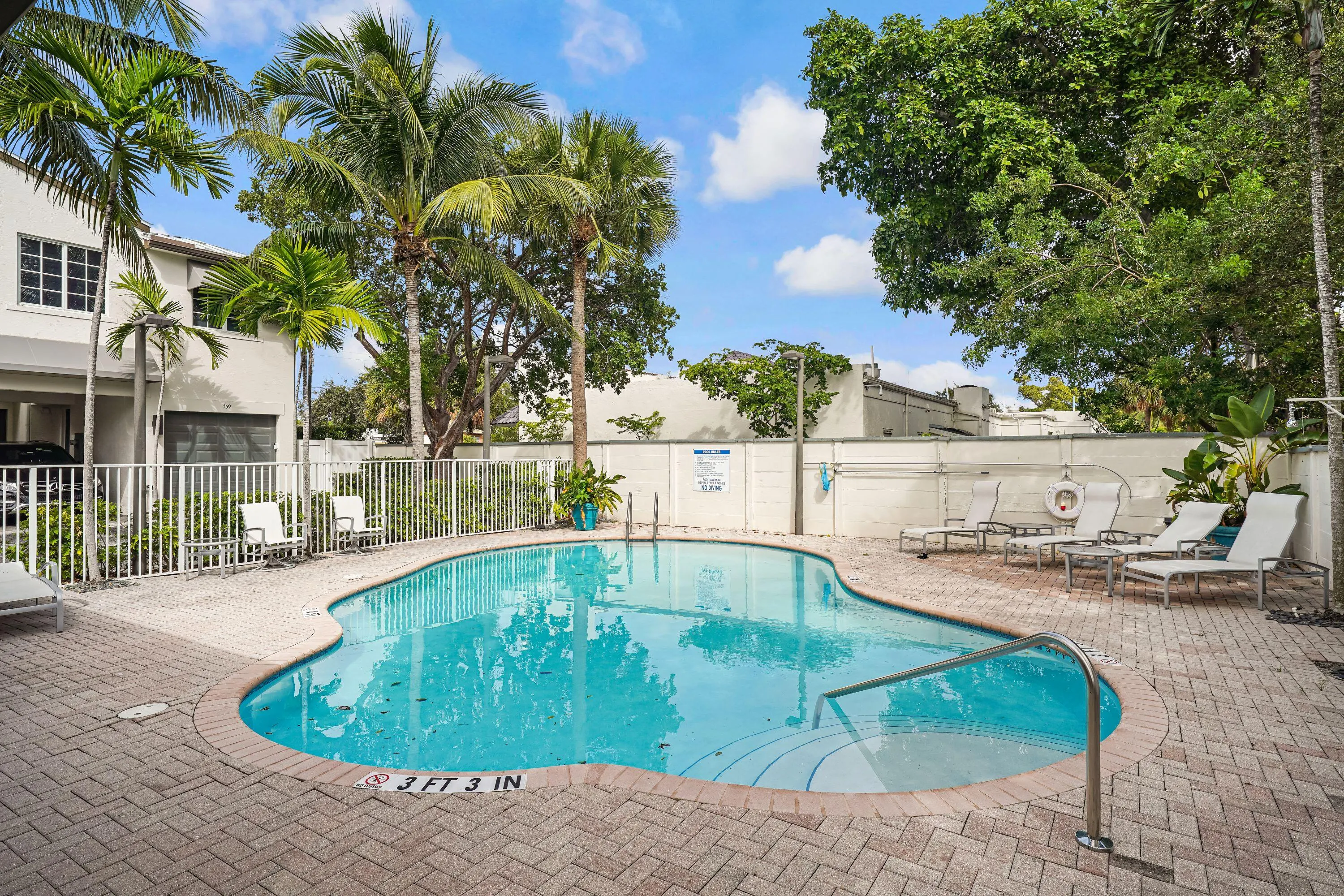 131 SE 7TH Way #131