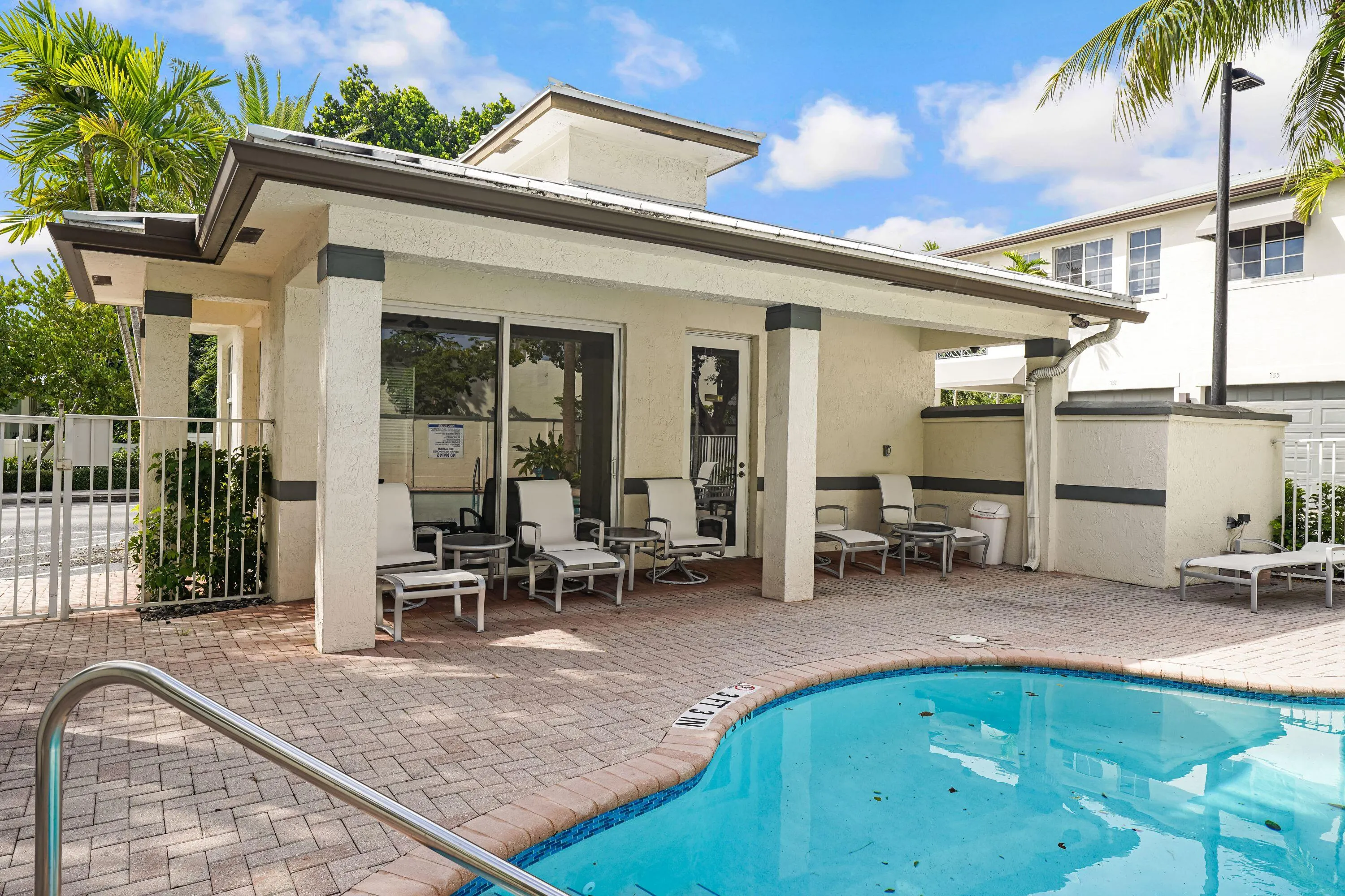 131 SE 7TH Way #131