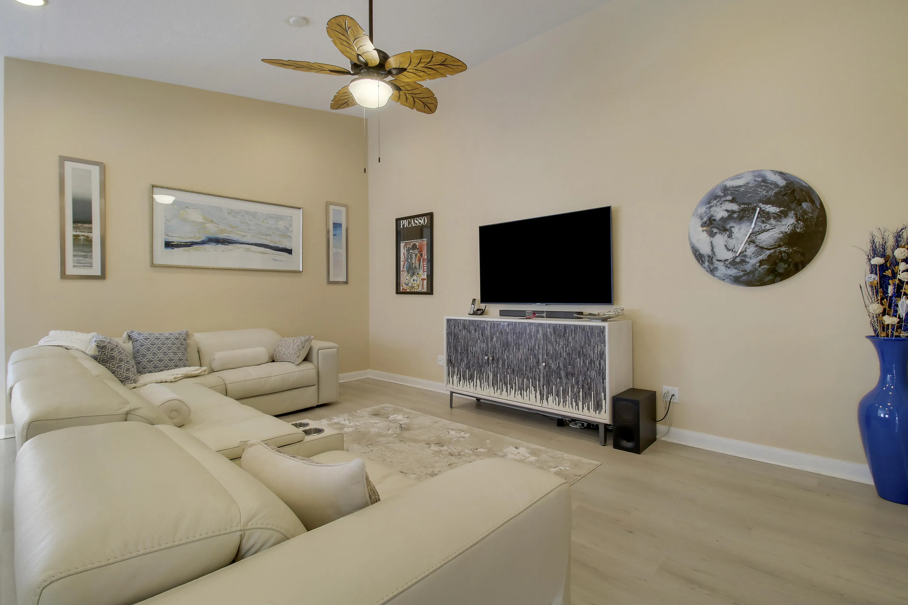 925 Magdalena Road