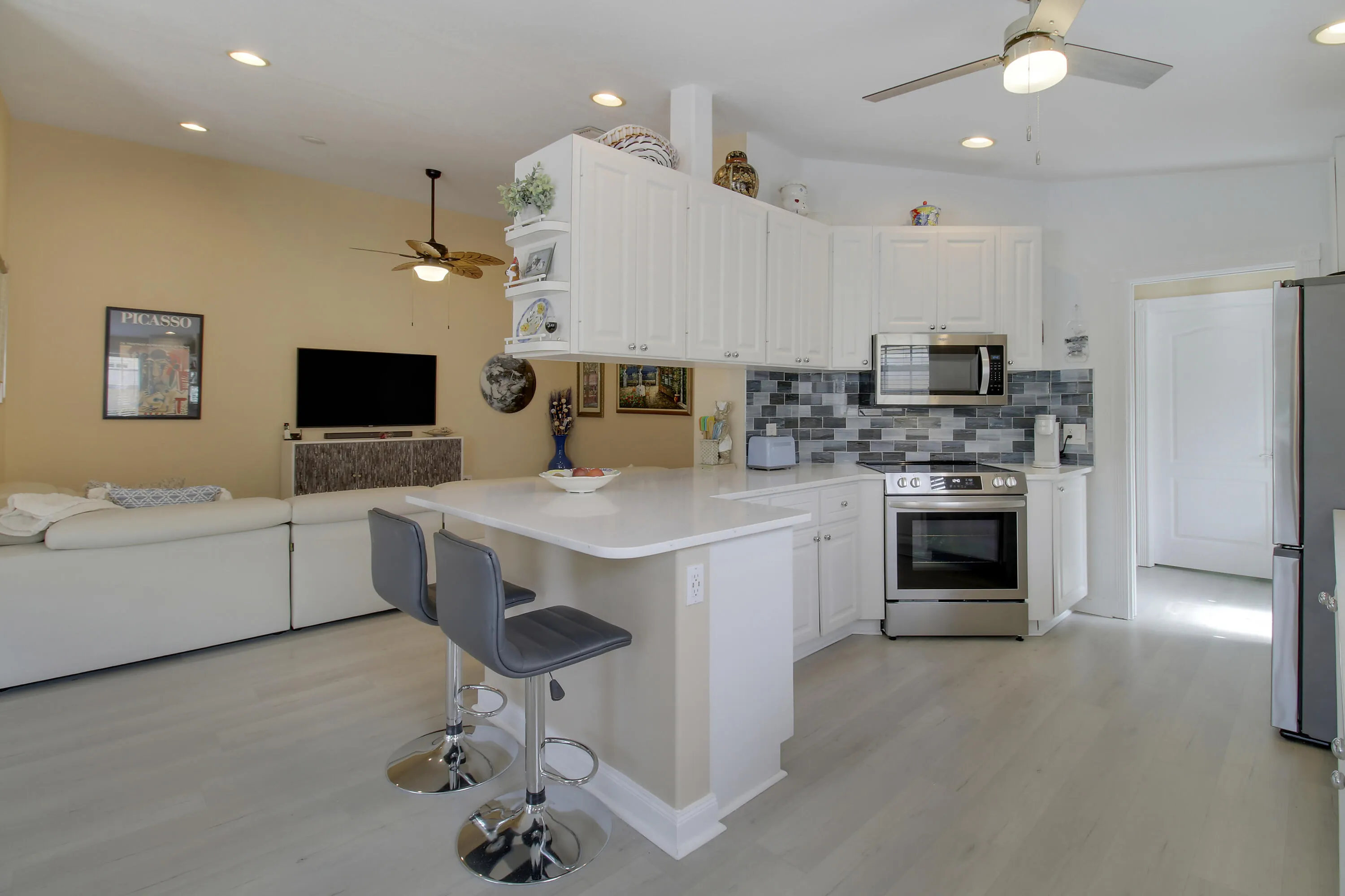 925 Magdalena Road