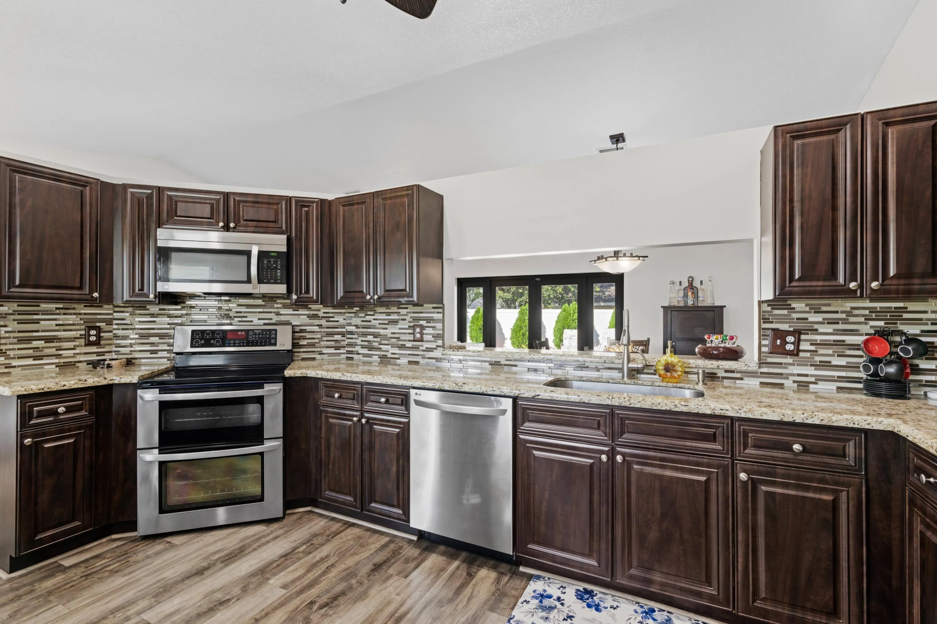 7969 W COUNTRY CLUB Boulevard