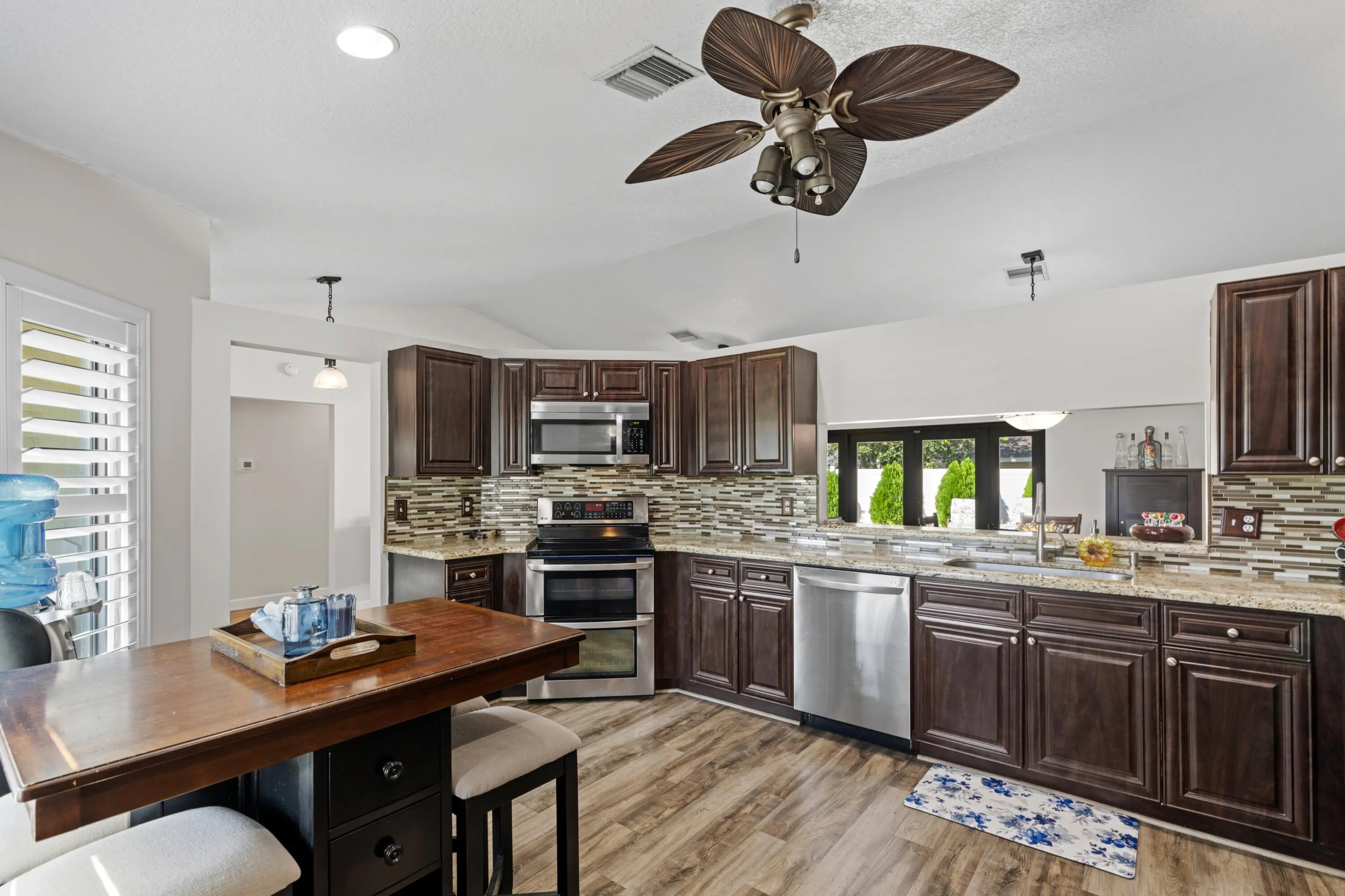 7969 W COUNTRY CLUB Boulevard