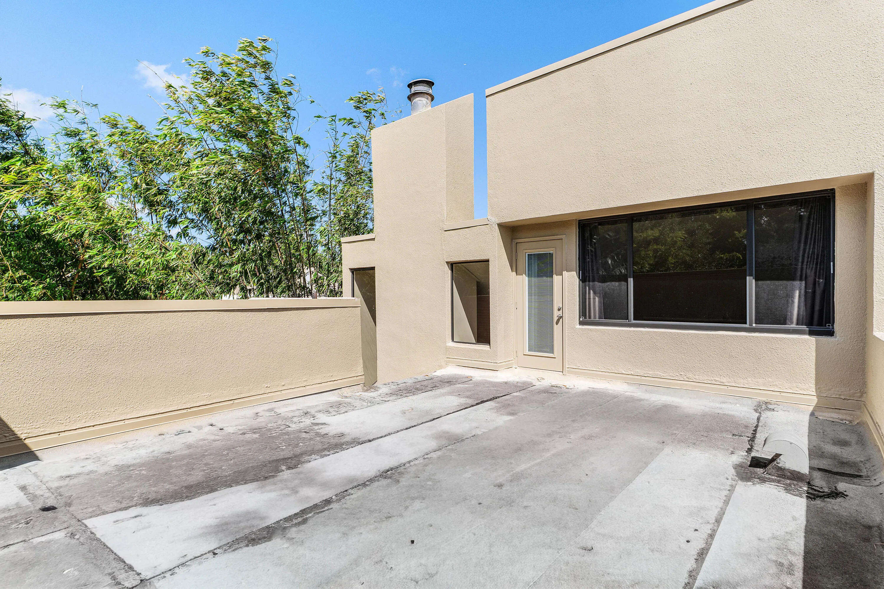 736 St Albans Drive