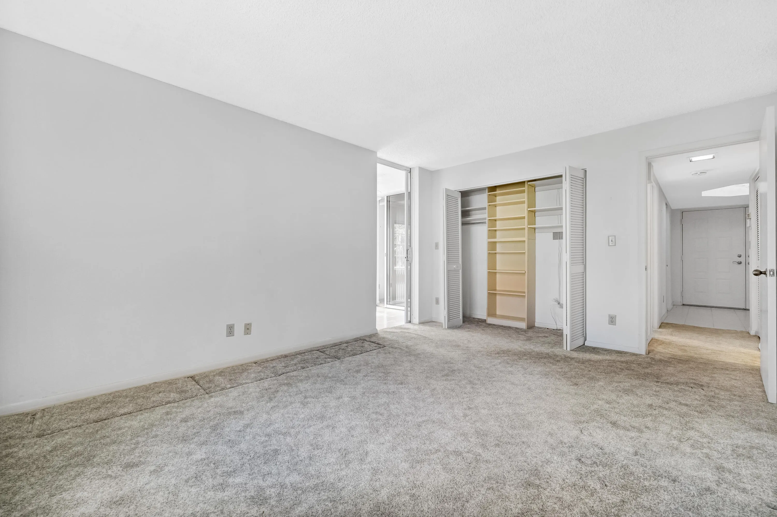 7370 Orangewood Lane ##208