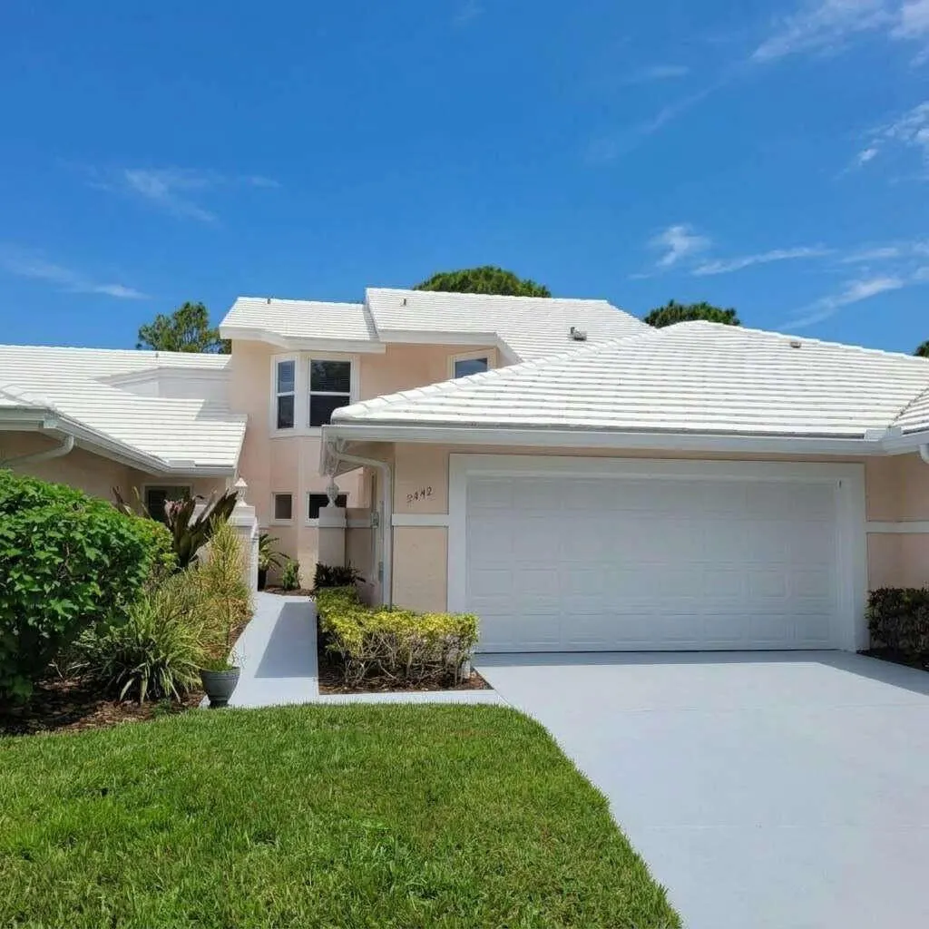 2442 SW FOXPOINT Trail
