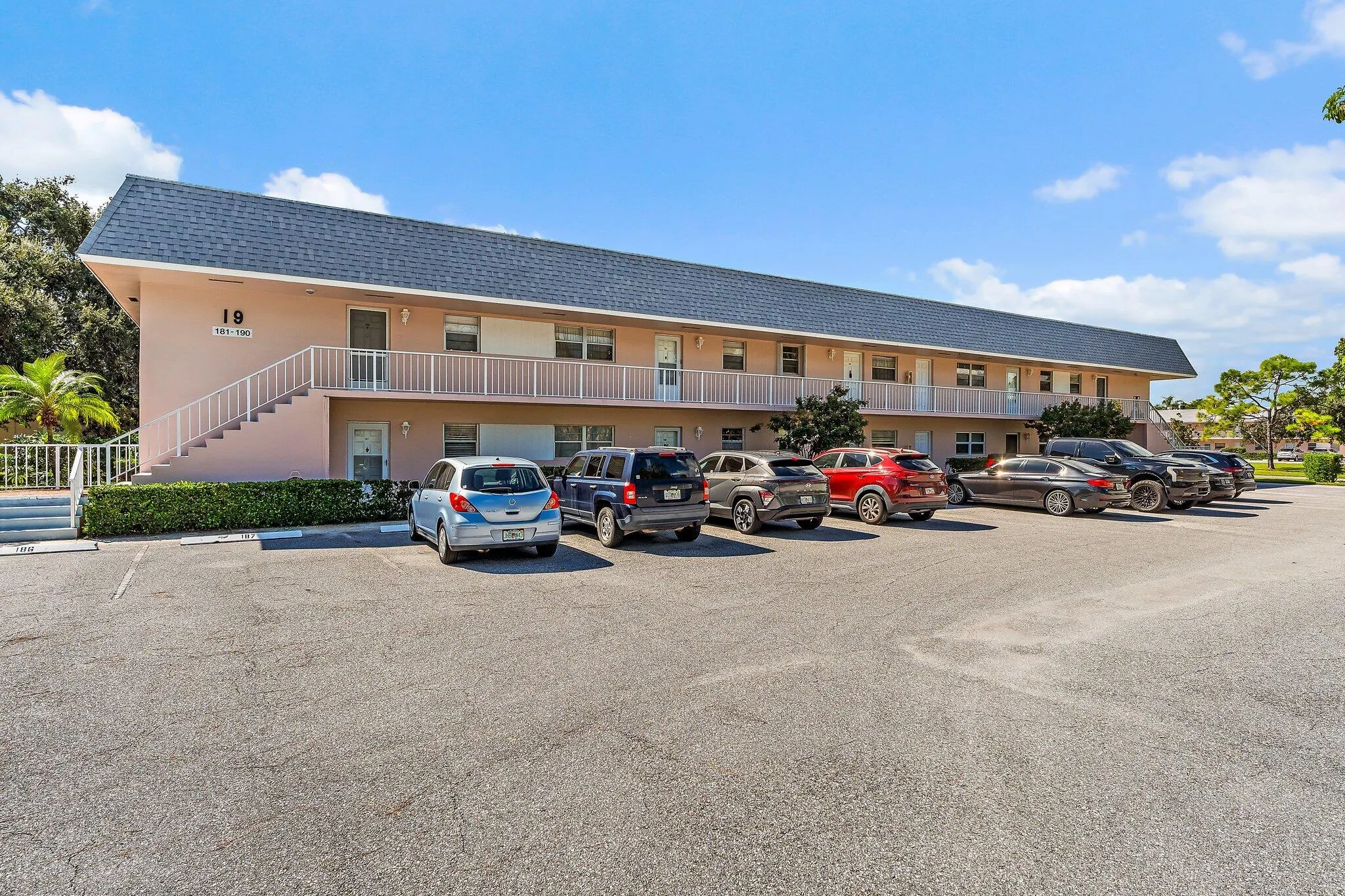 18081 SE COUNTRY CLUB Drive #19-188