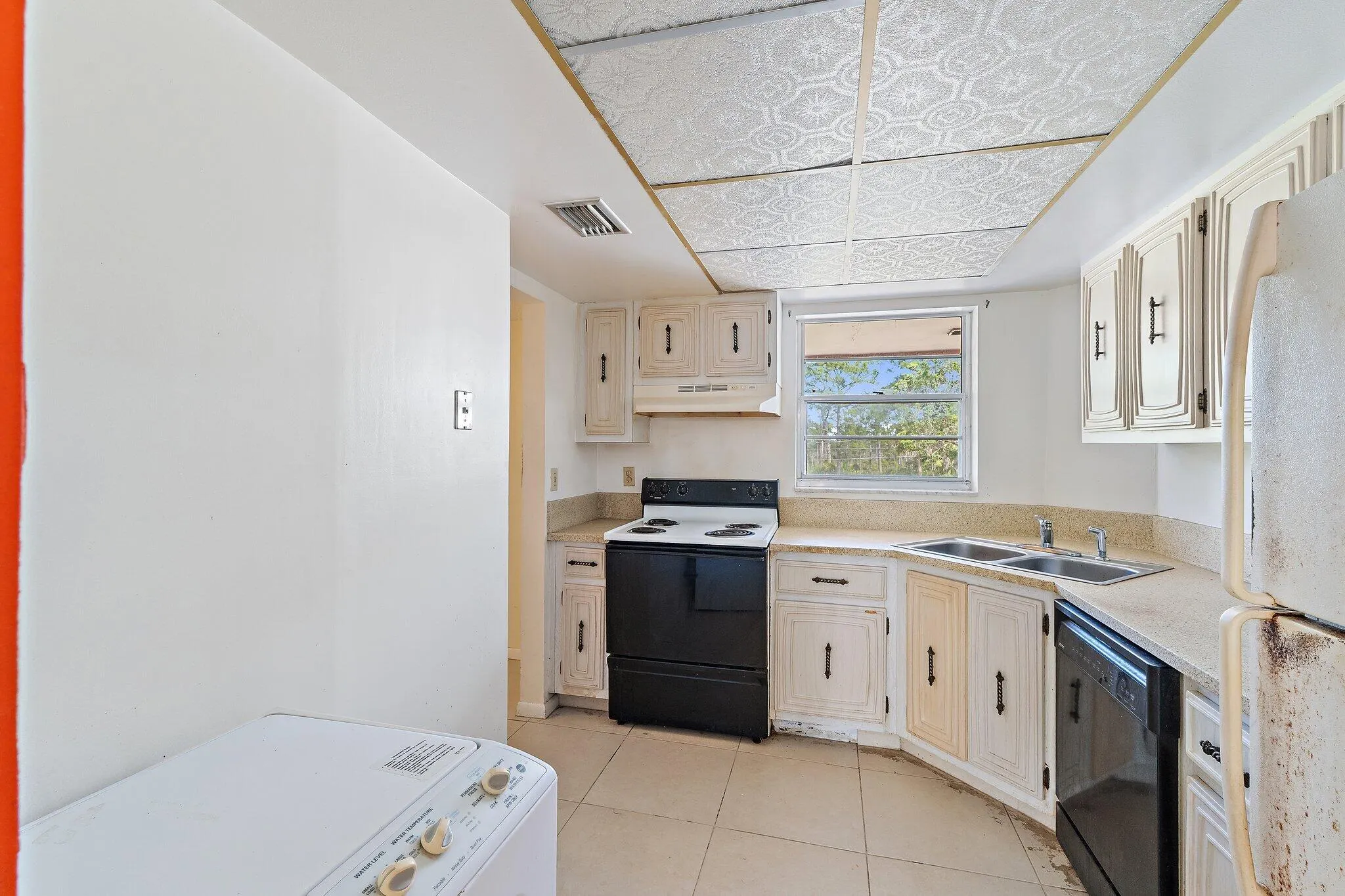 18081 SE COUNTRY CLUB Drive #19-188