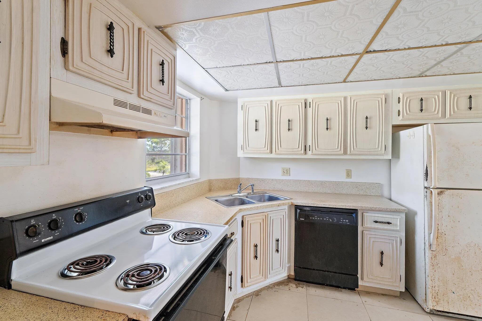 18081 SE COUNTRY CLUB Drive #19-188