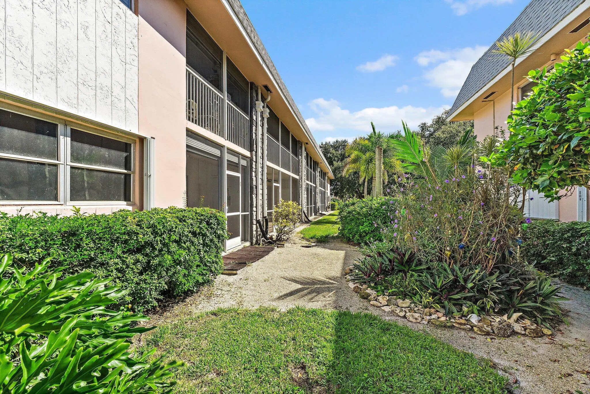 18081 SE COUNTRY CLUB Drive #19-188