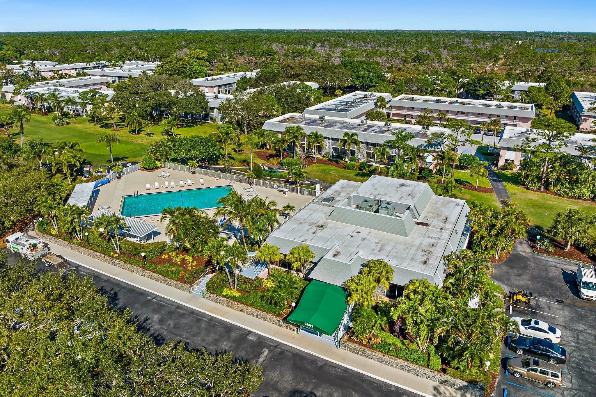 18081 SE COUNTRY CLUB Drive #19-188
