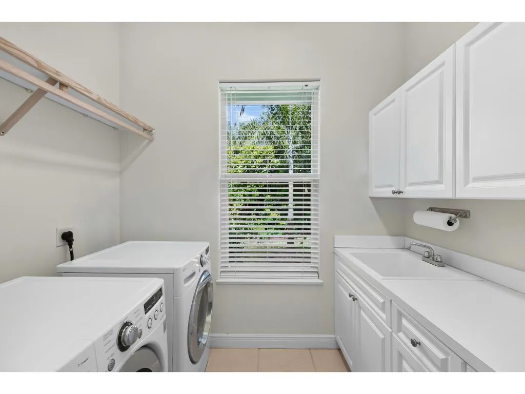112 Cormorant Court