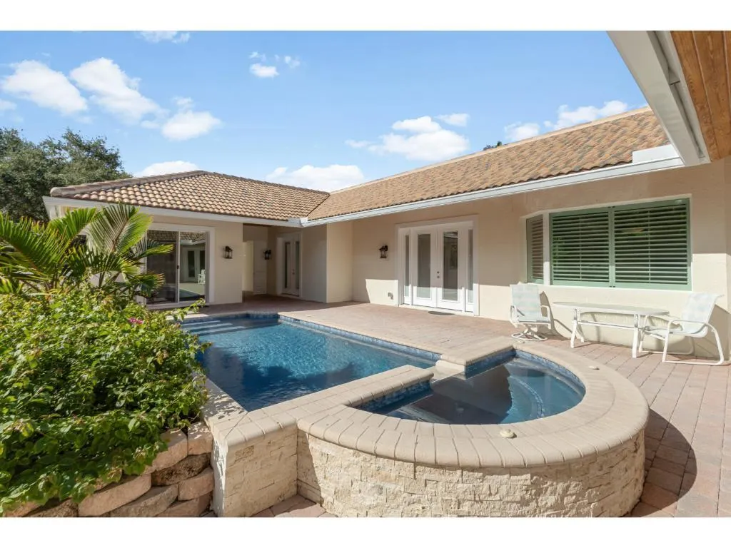 112 Cormorant Court