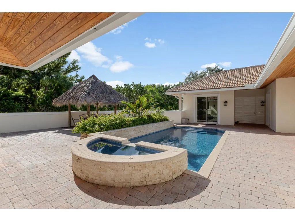 112 Cormorant Court