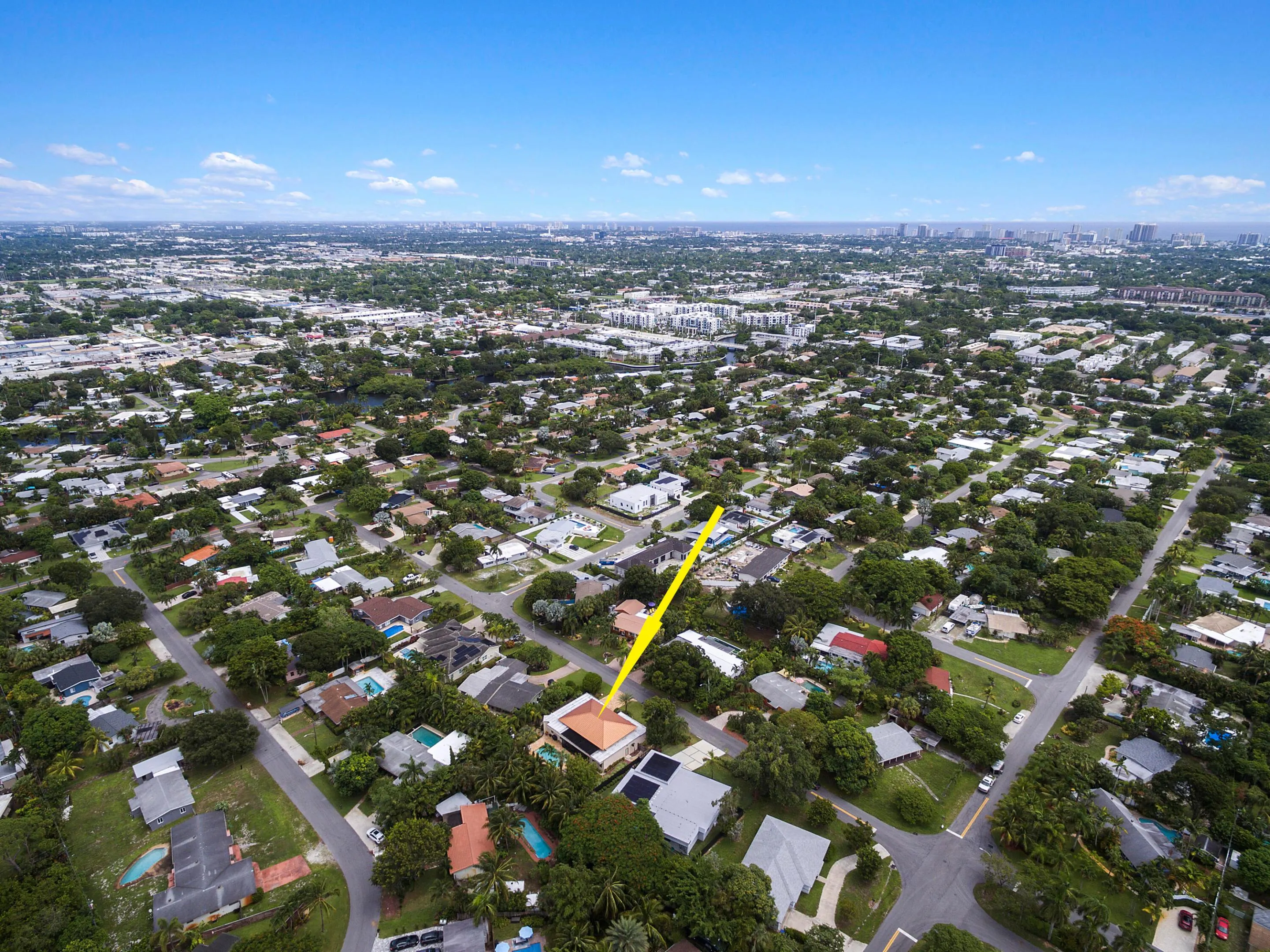 2701 NE 2ND Avenue
