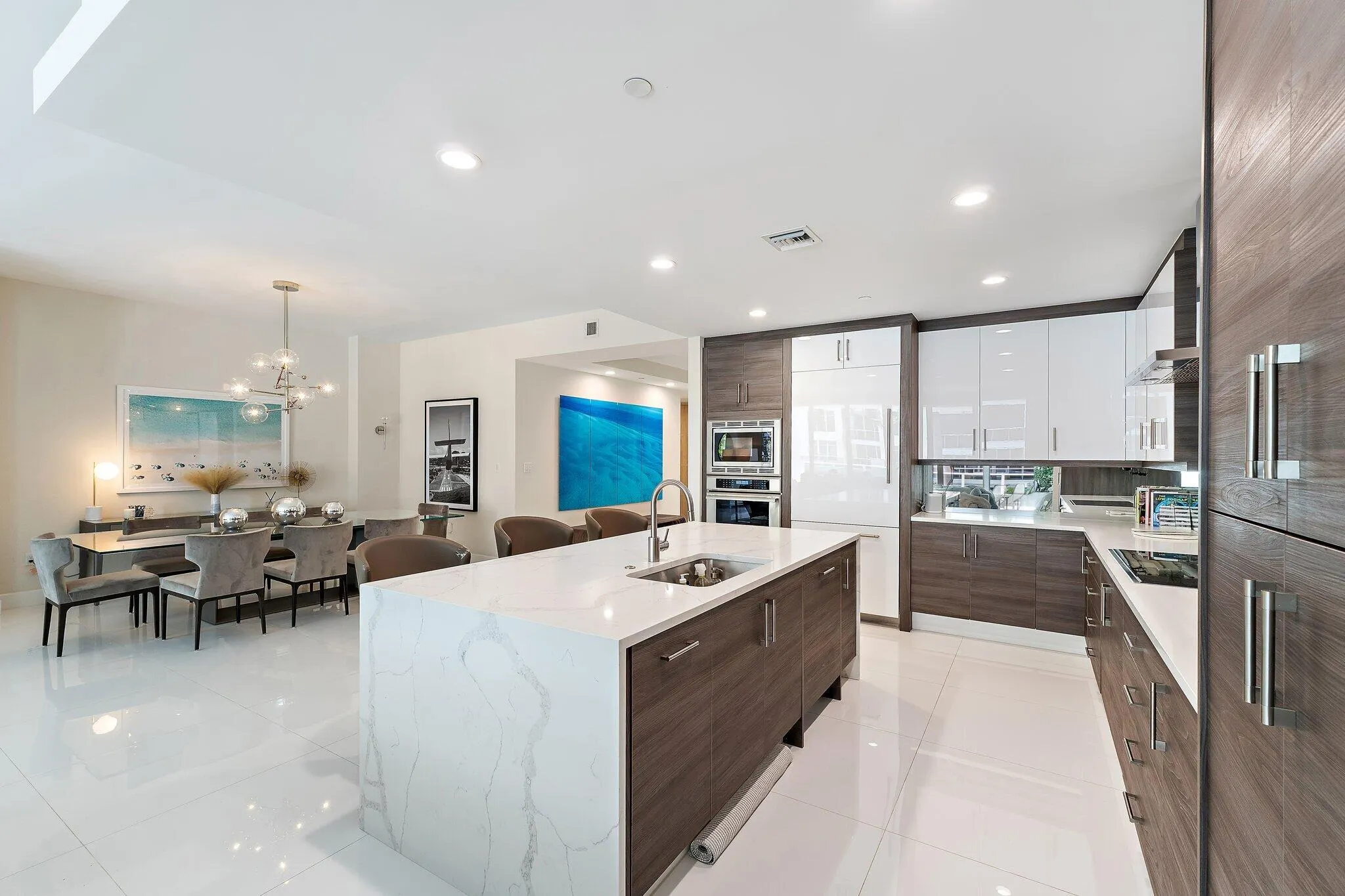 2720 Donald Ross Road #202