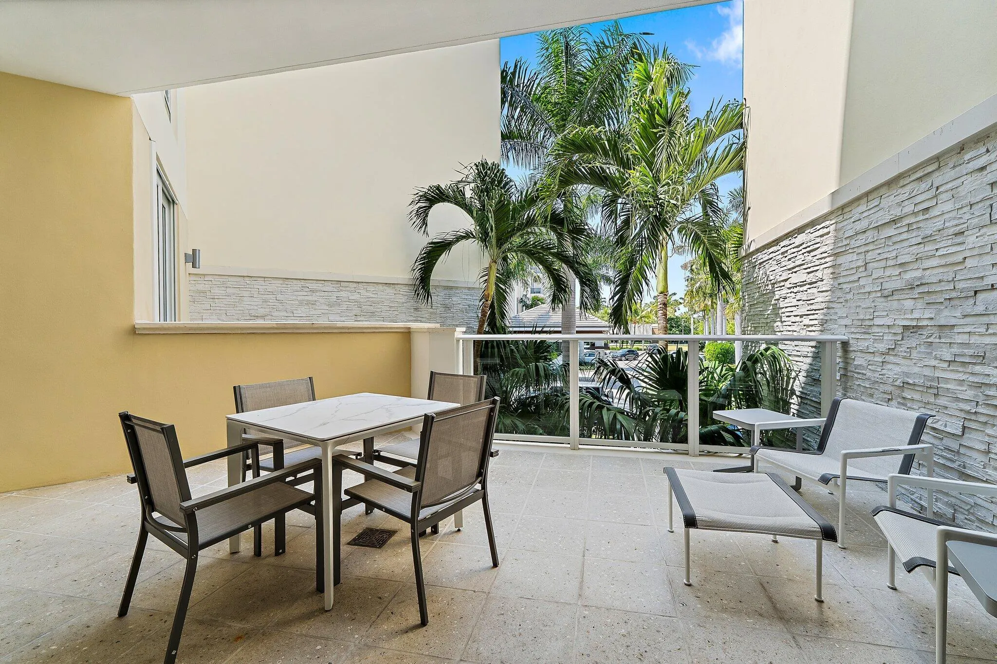2720 Donald Ross Road #202