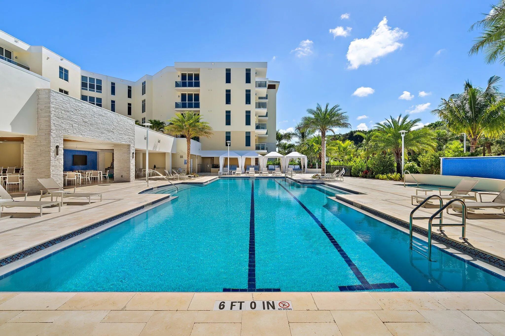 2720 Donald Ross Road #202