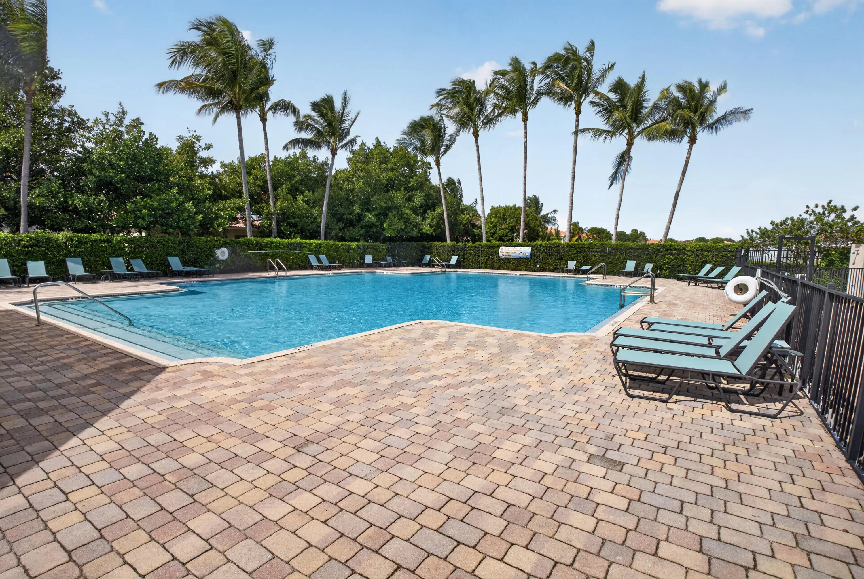 3037 Laurel Ridge Circle