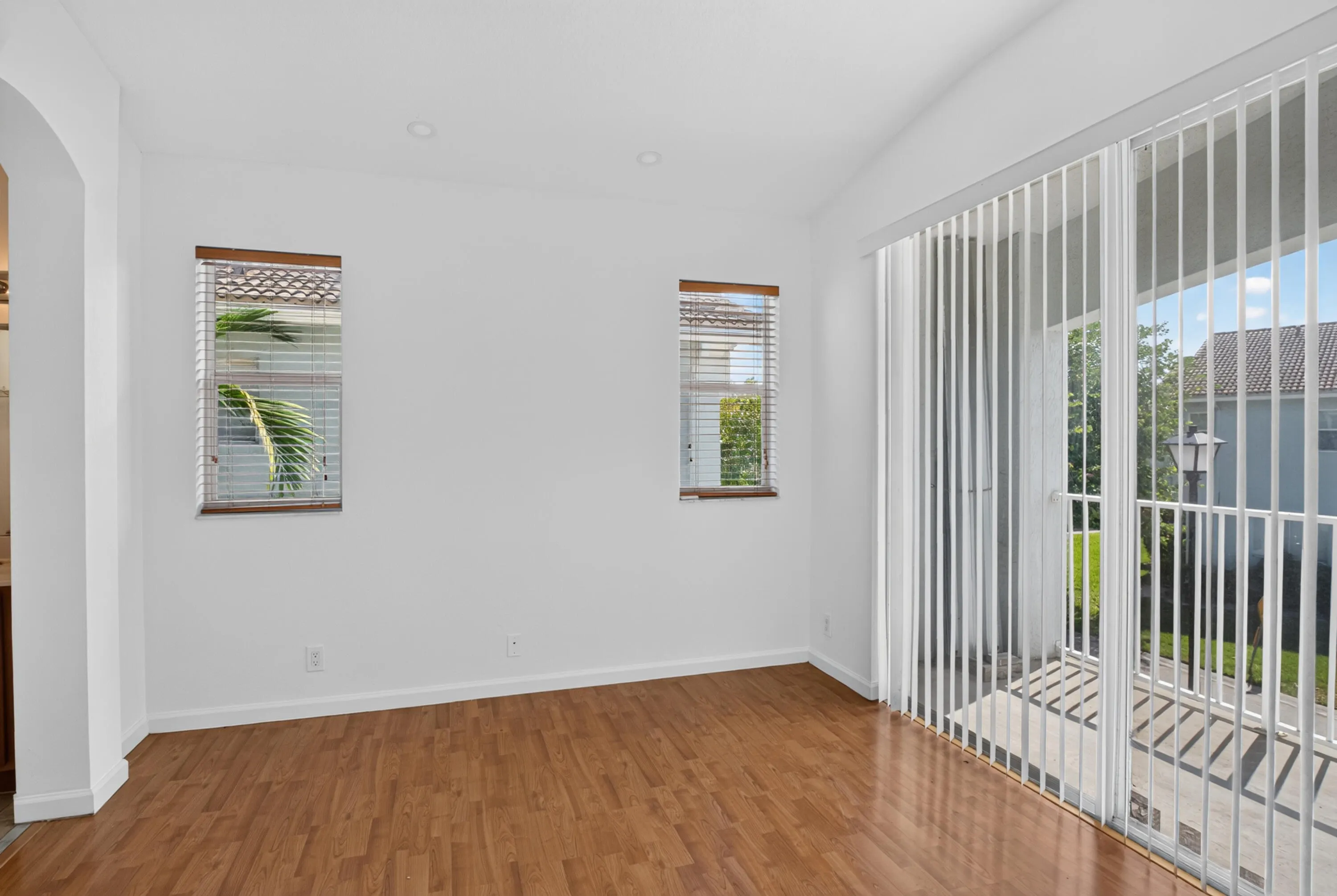 3037 Laurel Ridge Circle