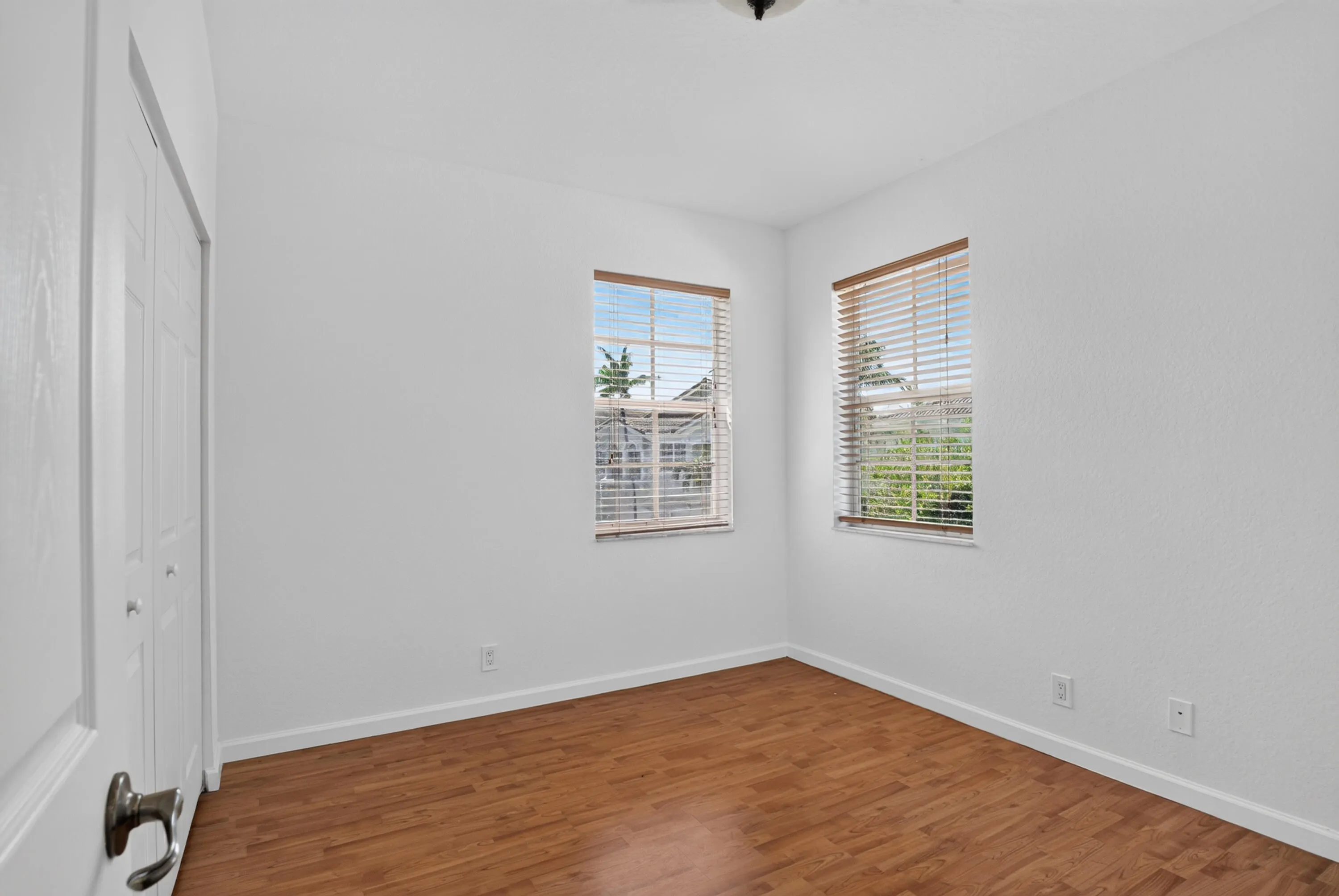 3037 Laurel Ridge Circle