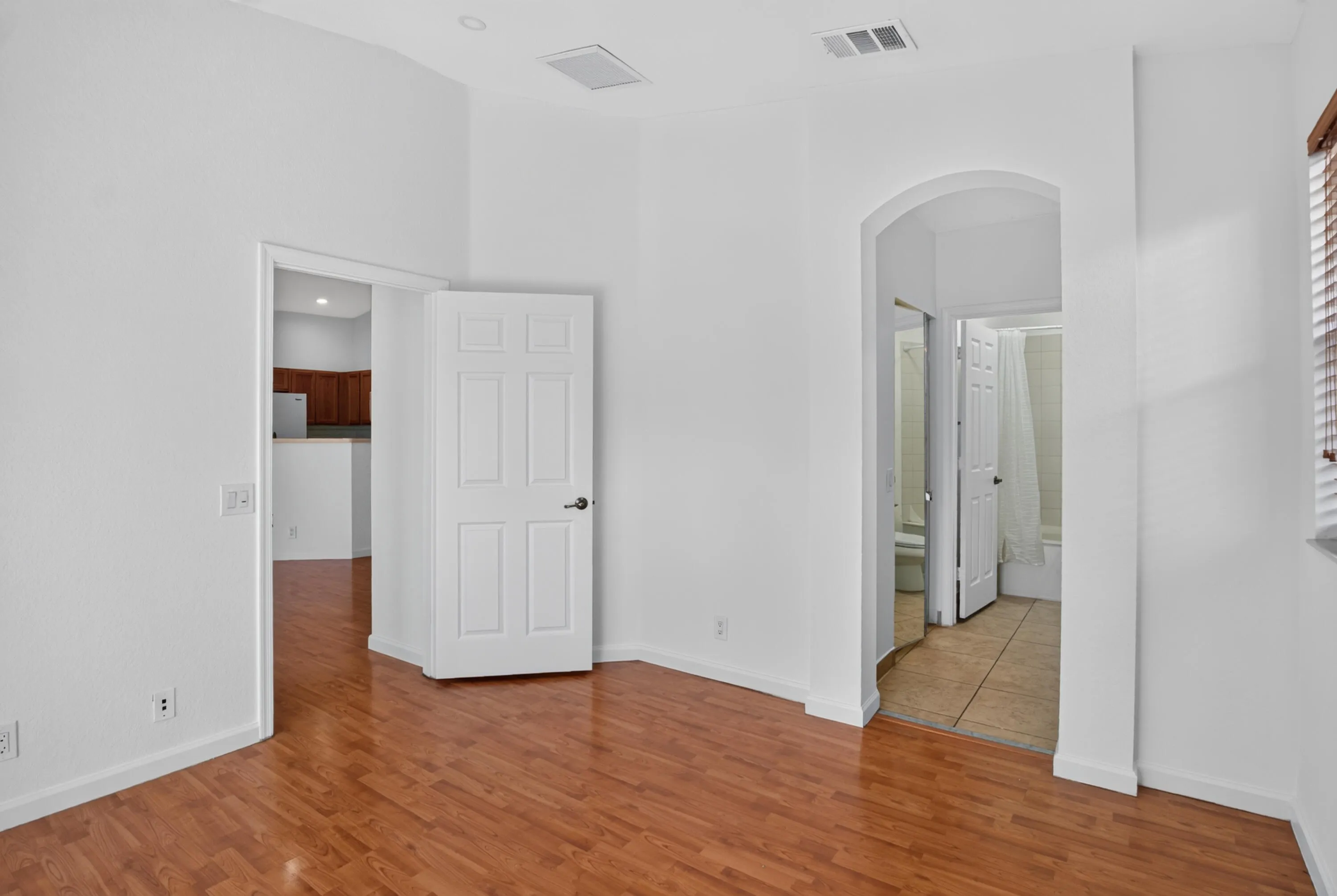 3037 Laurel Ridge Circle