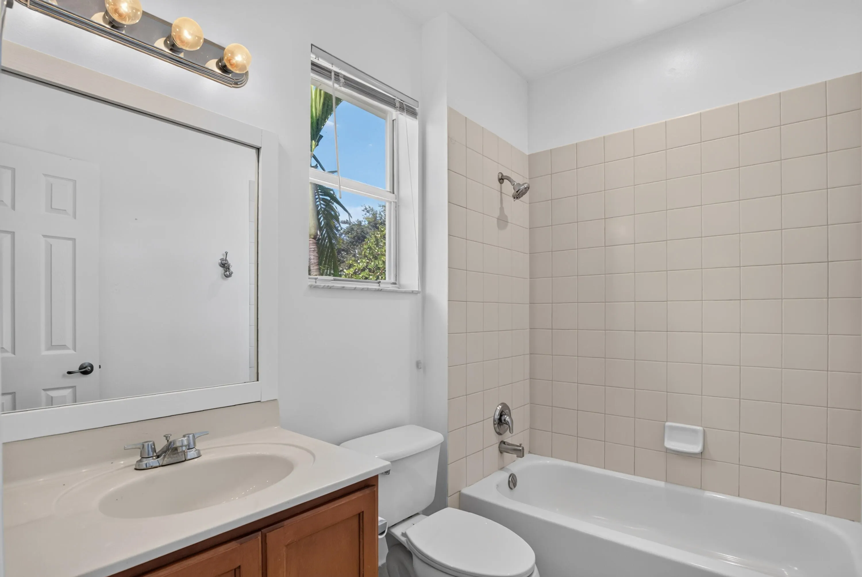 3037 Laurel Ridge Circle
