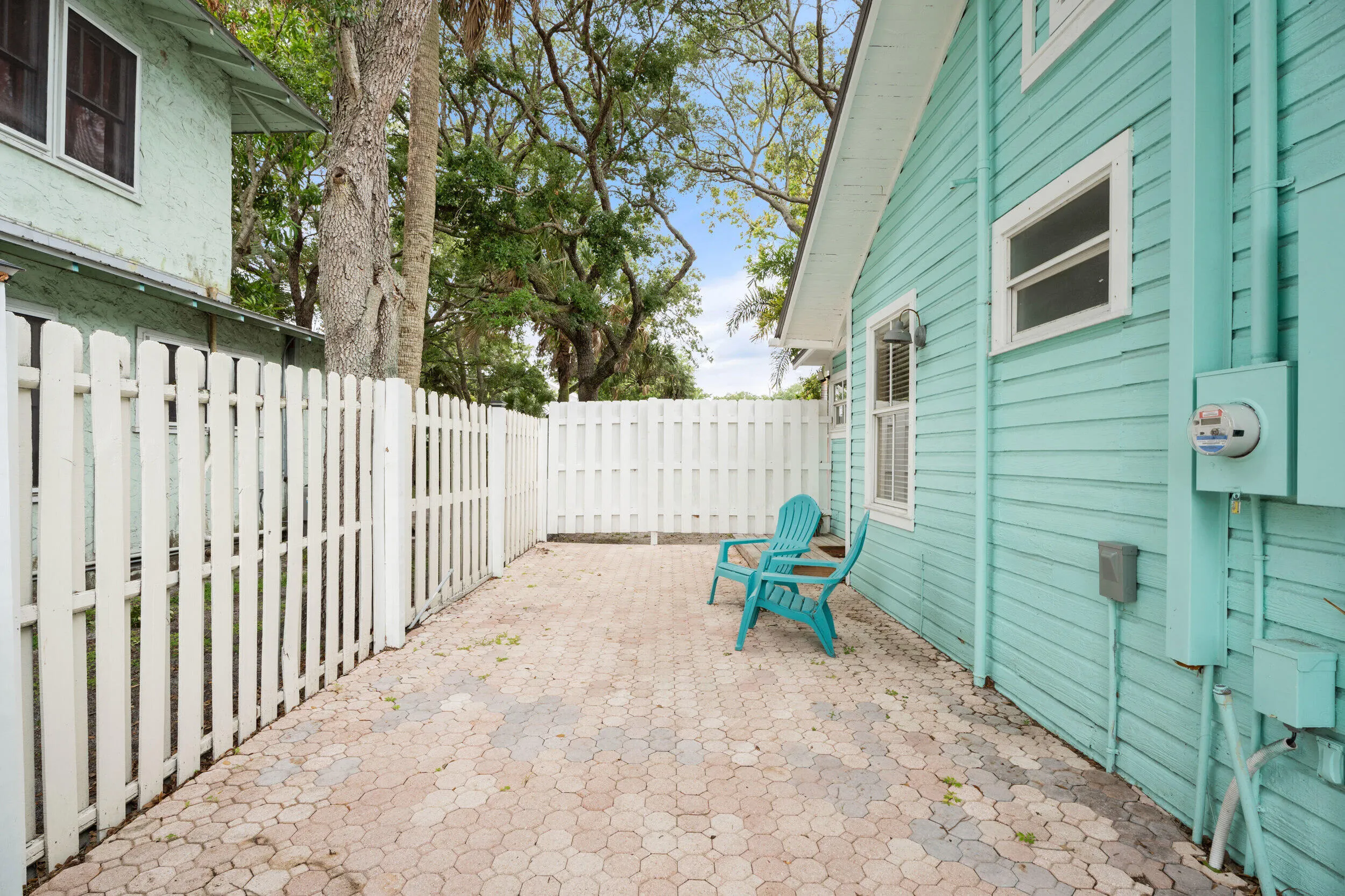 644 SW Bryant Avenue #Unit B