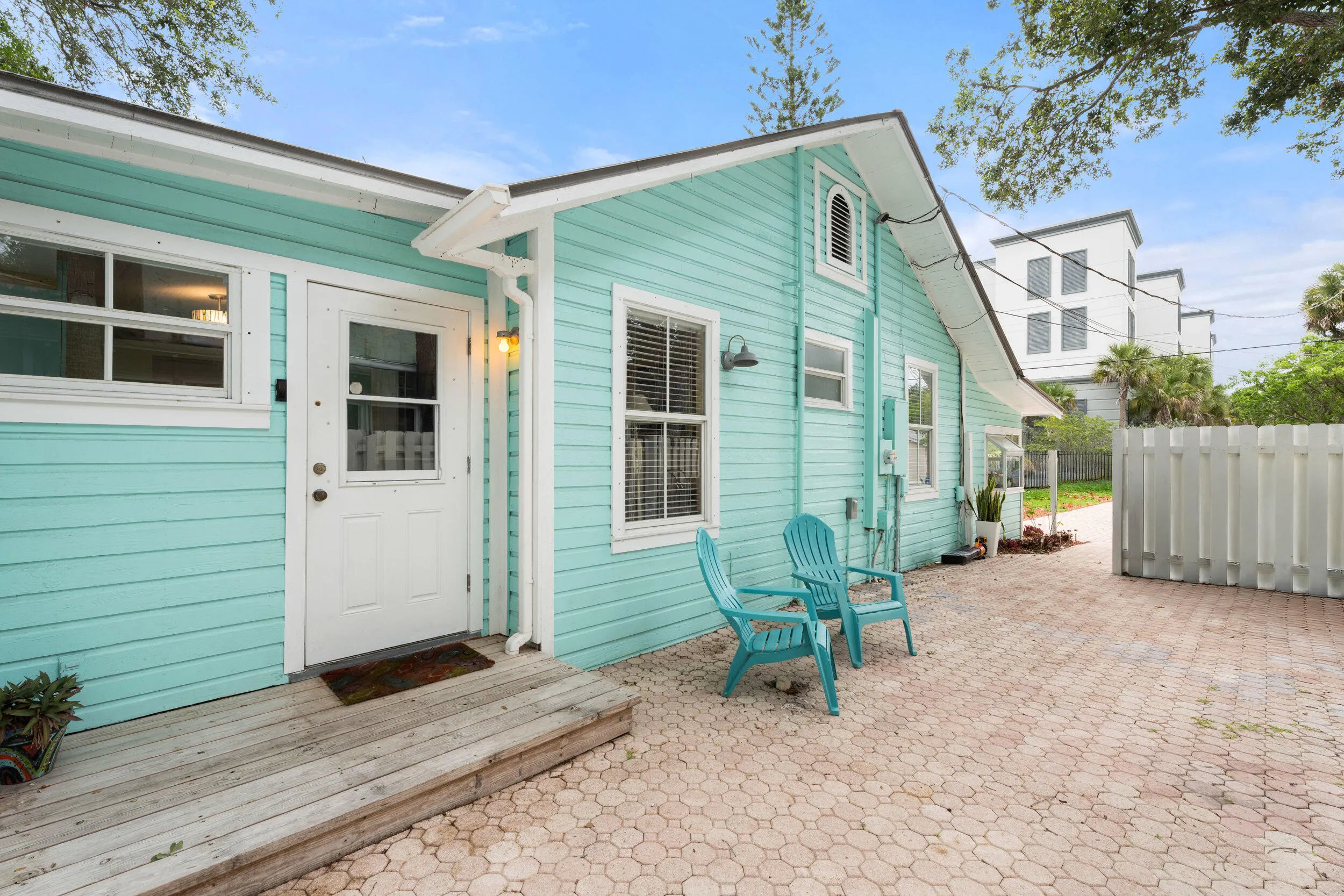 644 SW Bryant Avenue #Unit B