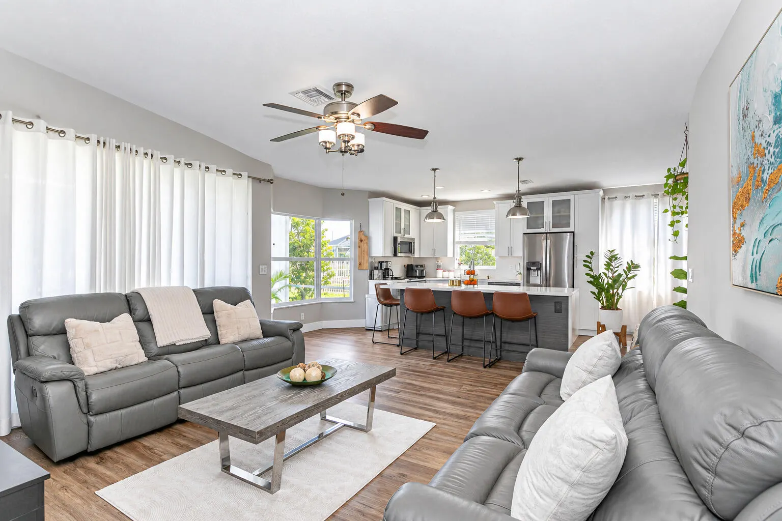 11185 Grandview Manor